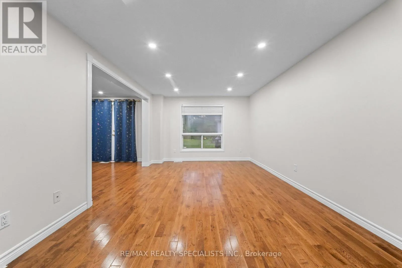 110 STEELES CRESCENT