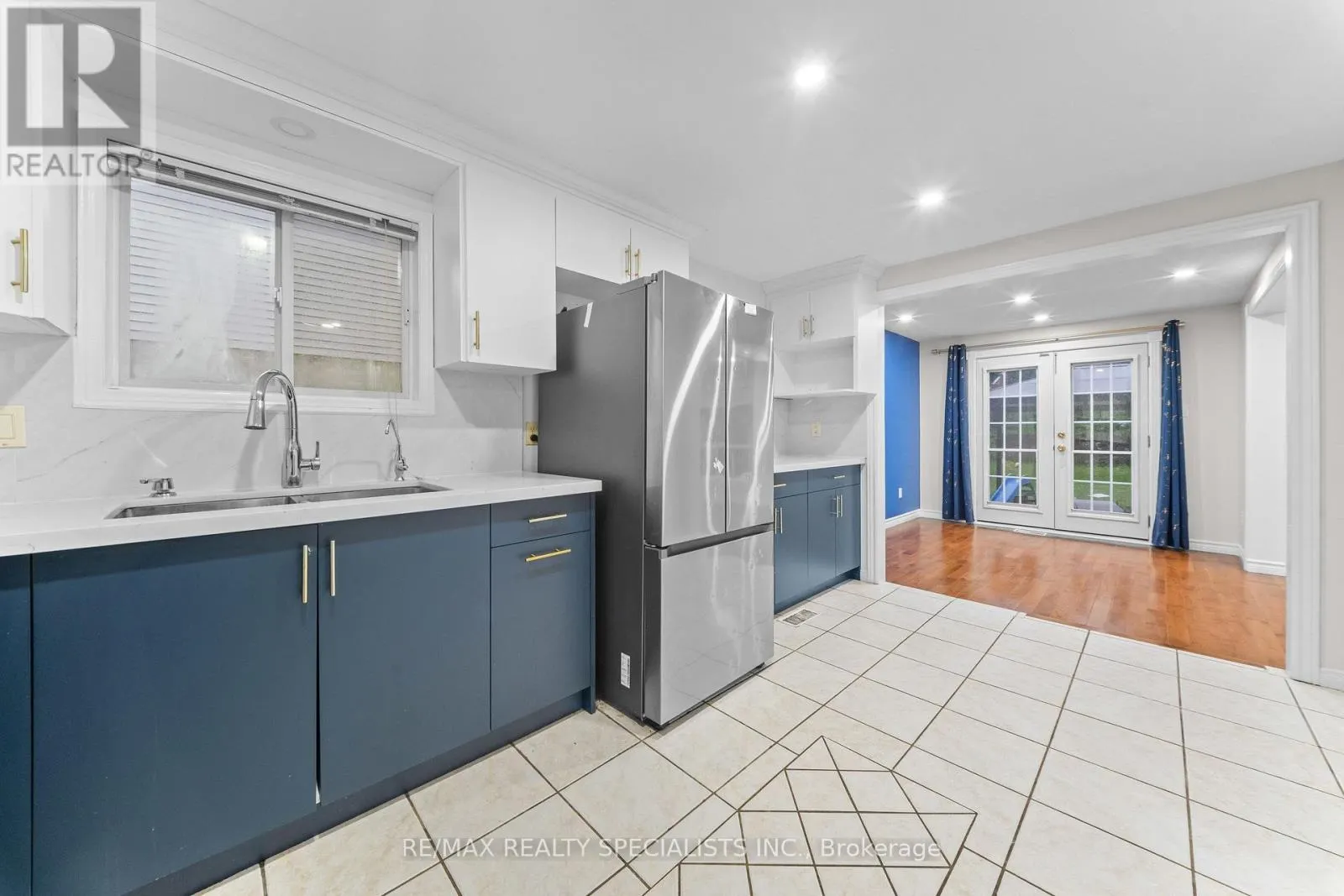 110 STEELES CRESCENT
