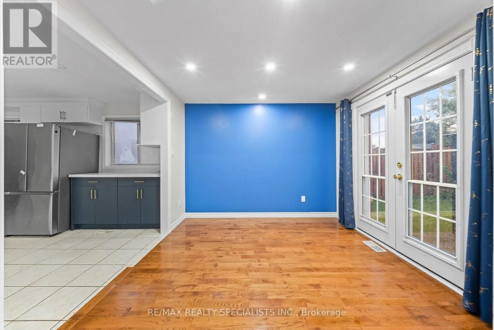110 STEELES CRESCENT