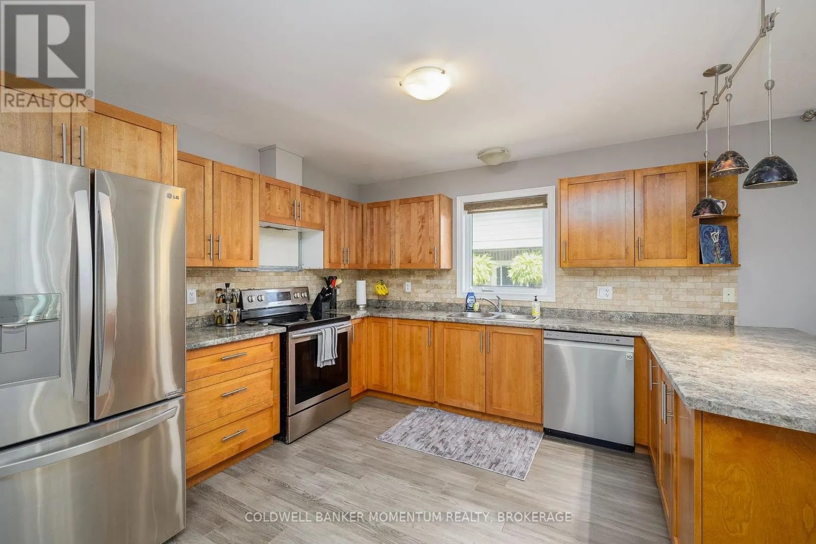 3941 BELLWOOD LANE