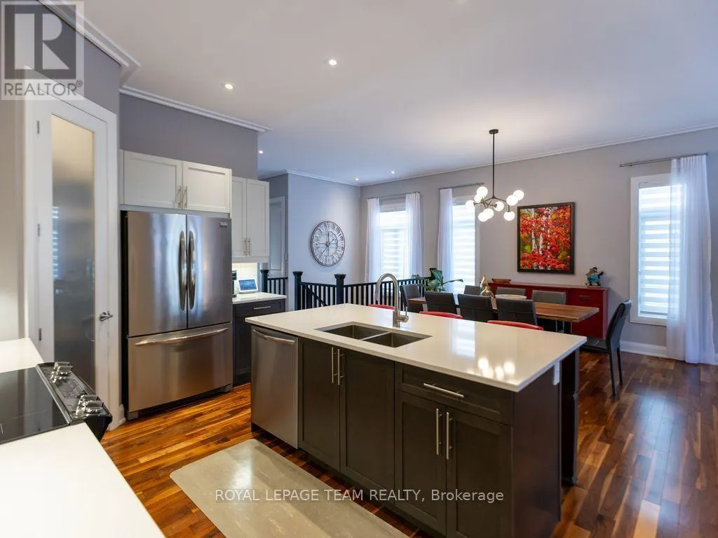 729 CARNELIAN CRESCENT