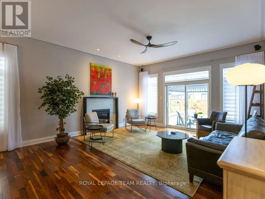 729 CARNELIAN CRESCENT