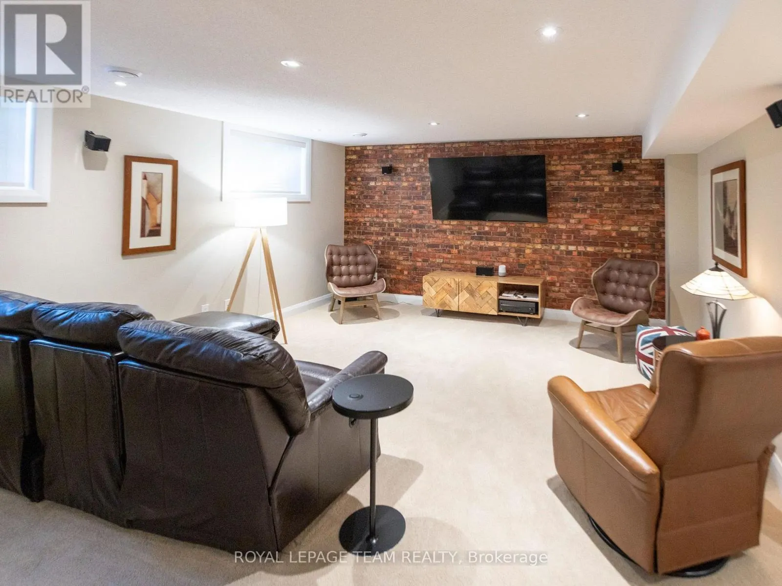 729 CARNELIAN CRESCENT