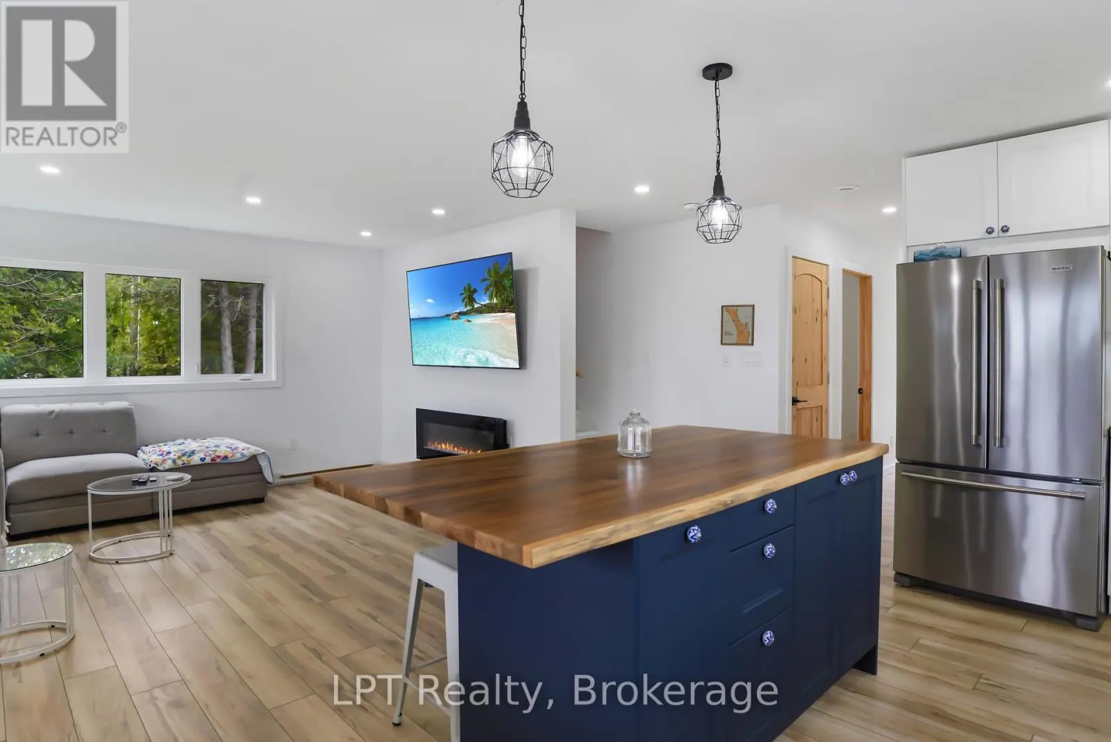 6 SPRY LAKE ROAD