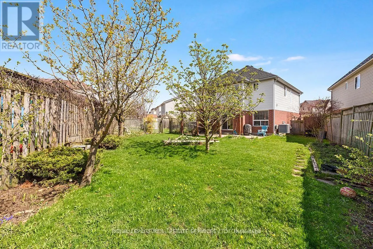 635 COMMONWEALTH CRESCENT