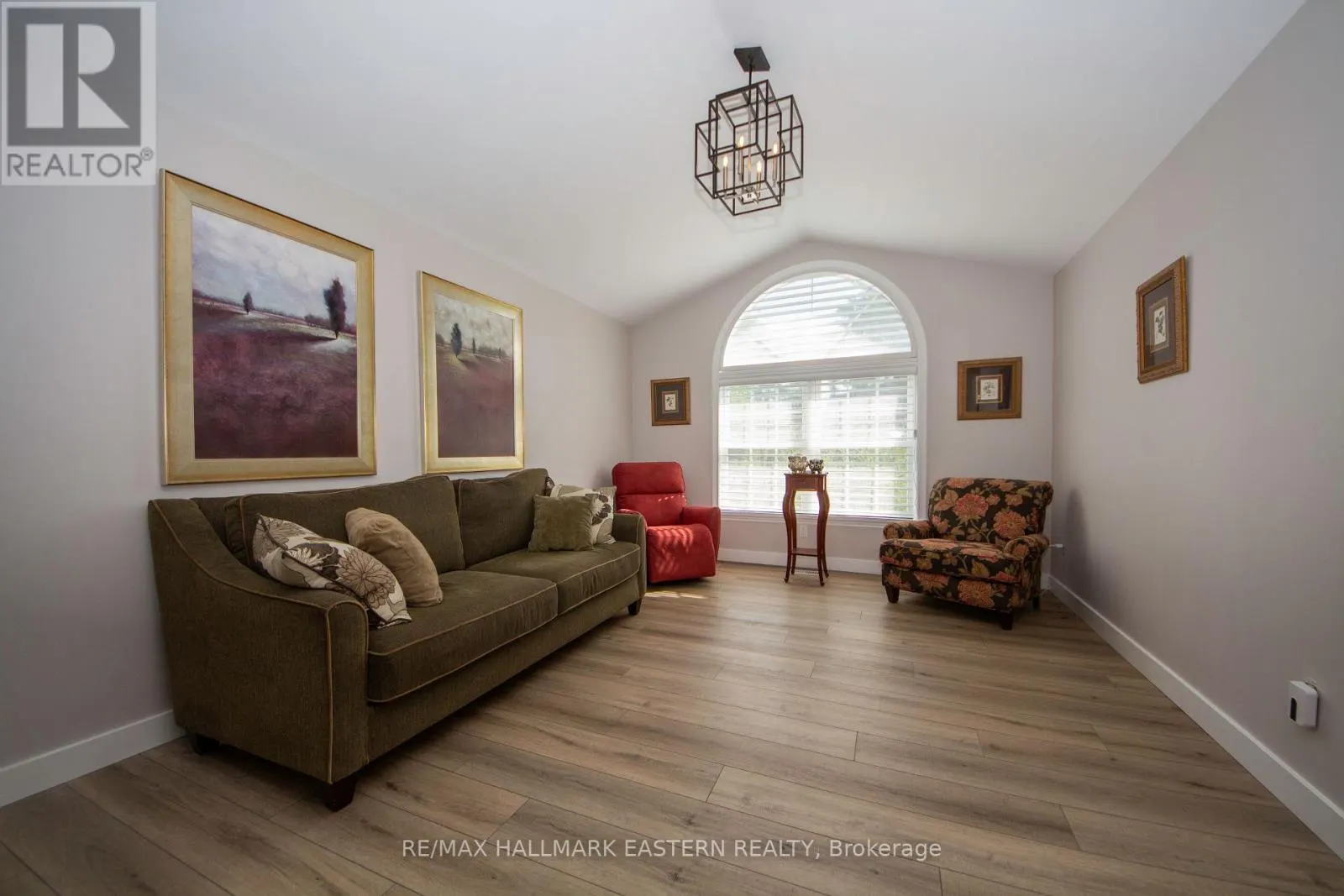 36 RUSSELL HILL ROAD