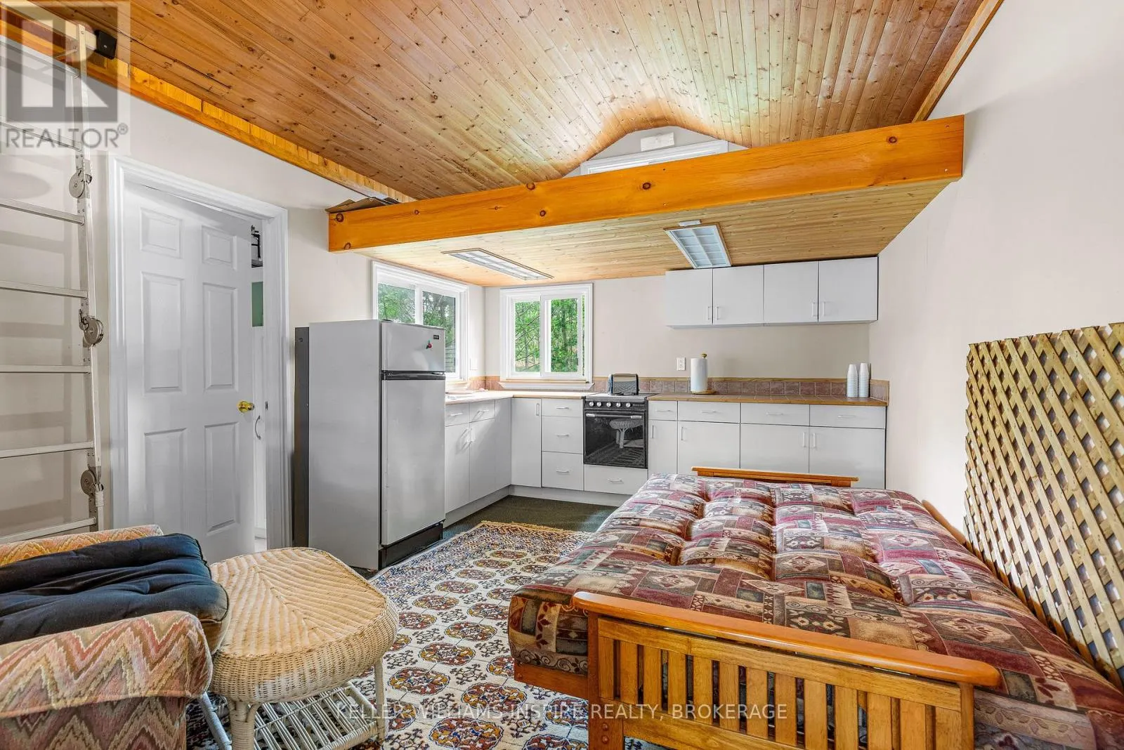 2526 SHEFFIELD LONG LAKE