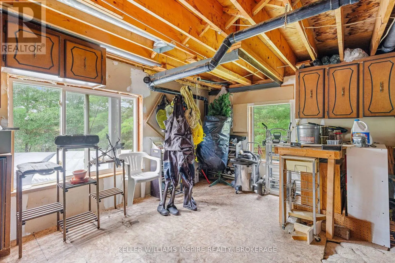 2526 SHEFFIELD LONG LAKE