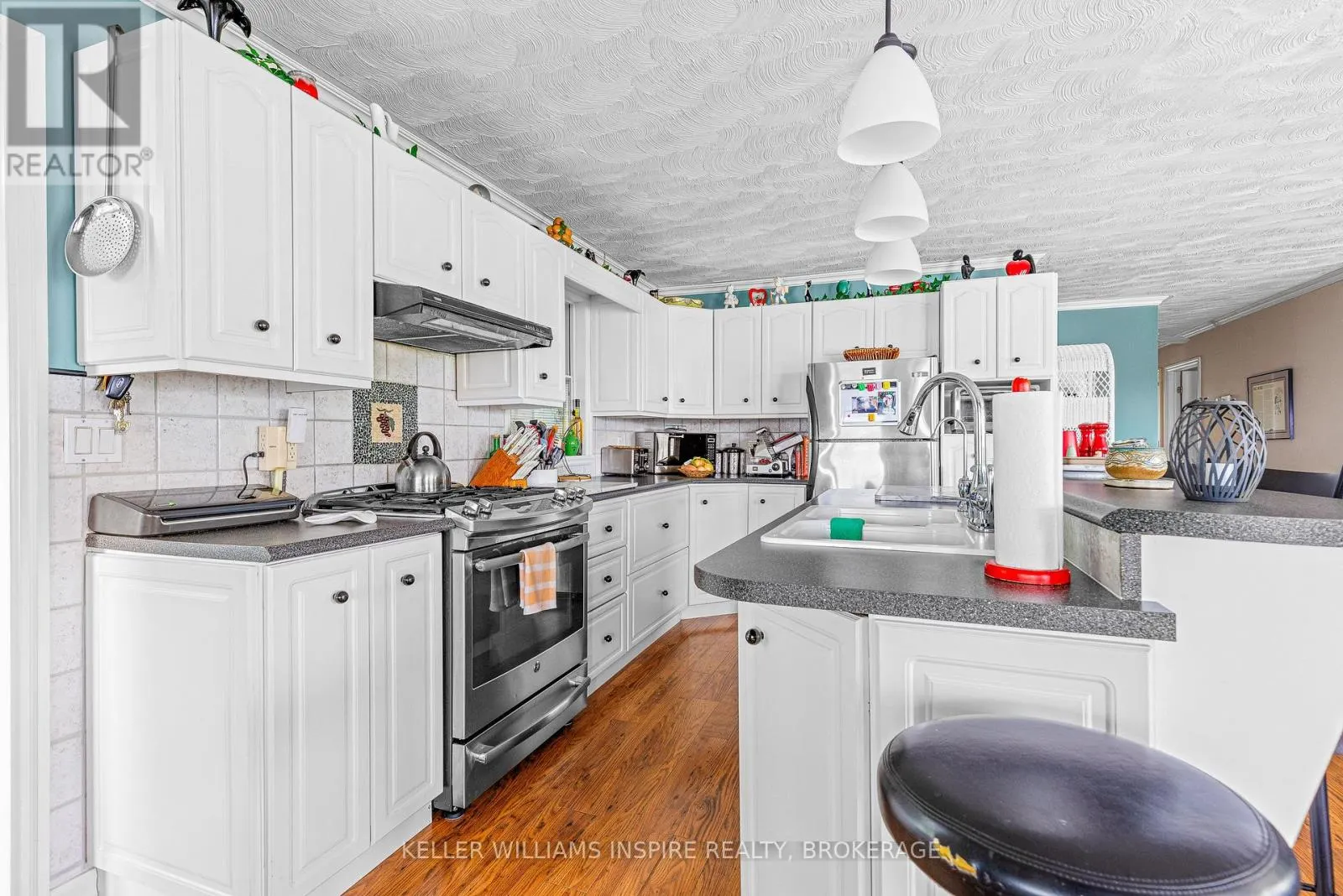 2526 SHEFFIELD LONG LAKE