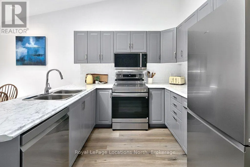 146 - 150 VICTORIA STREET S #146