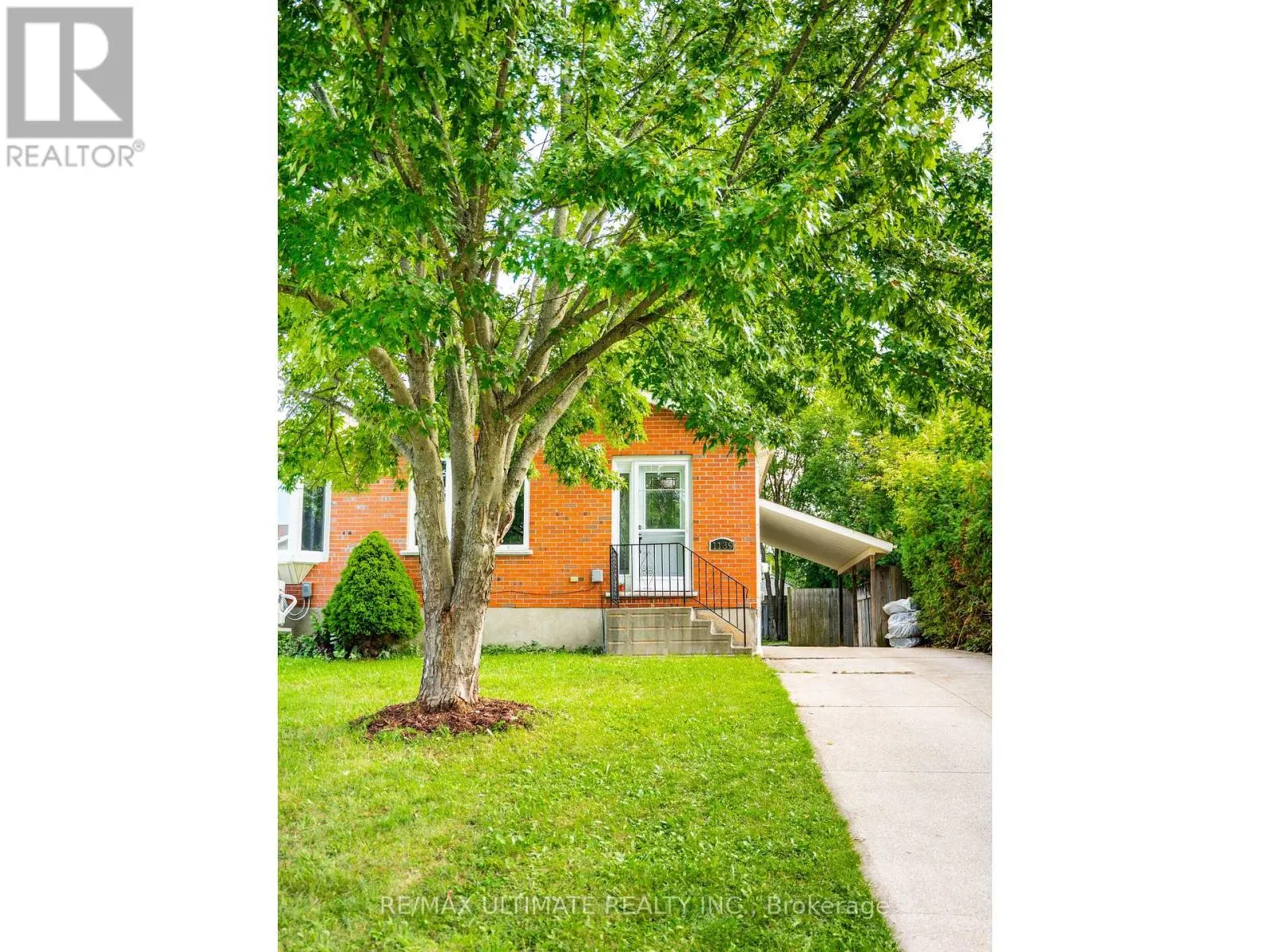 B - 1139 15TH STREET E