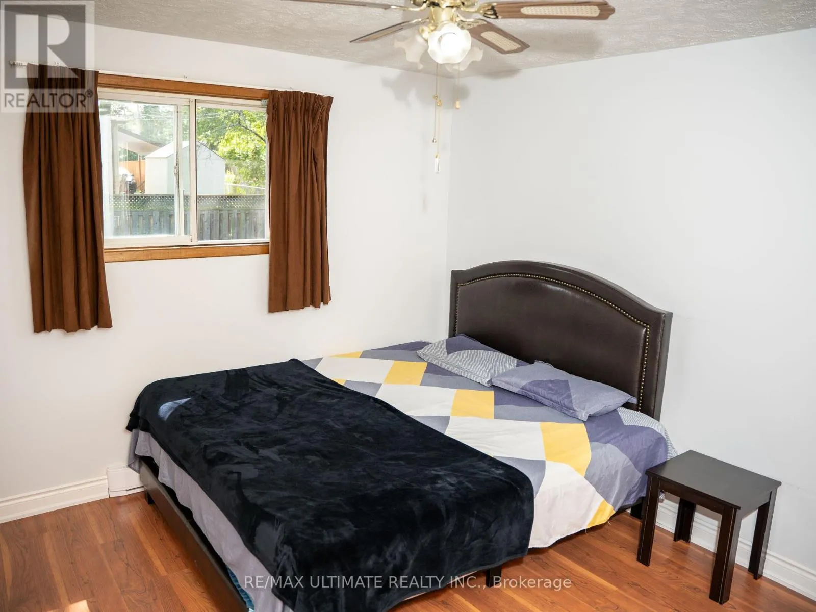 B - 1139 15TH STREET E