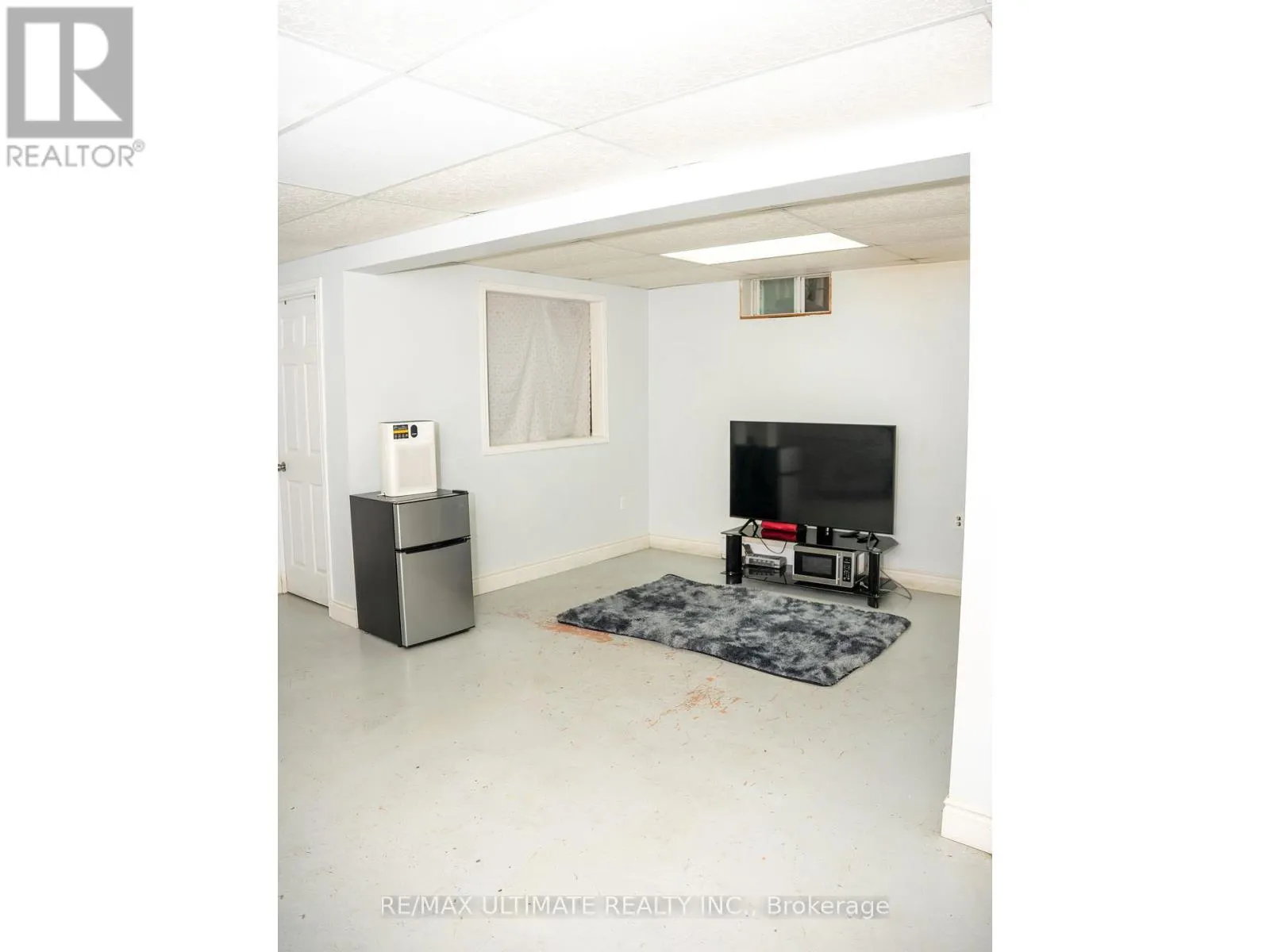 B - 1139 15TH STREET E