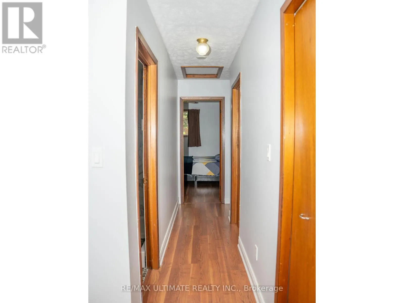 B - 1139 15TH STREET E
