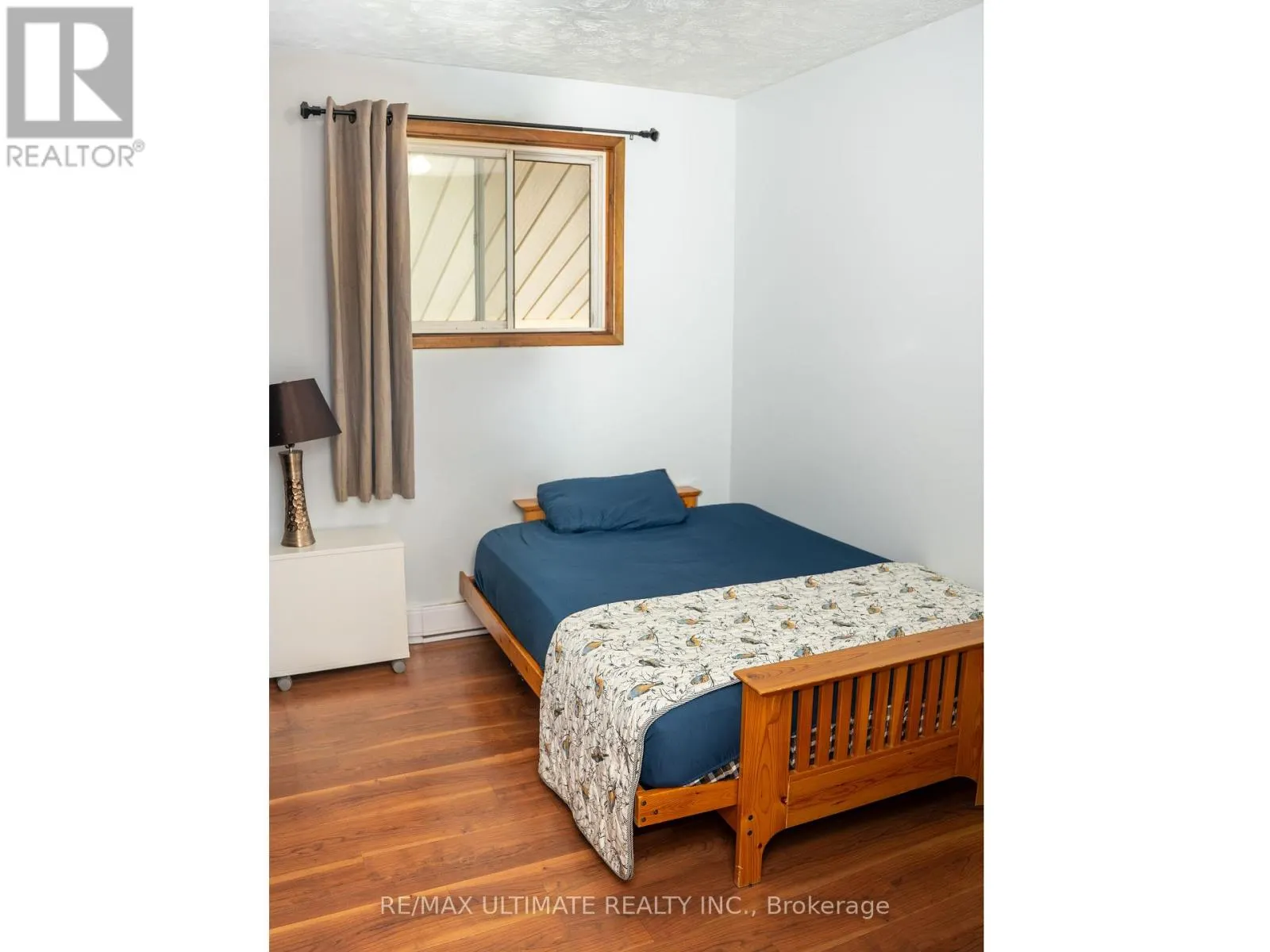 B - 1139 15TH STREET E