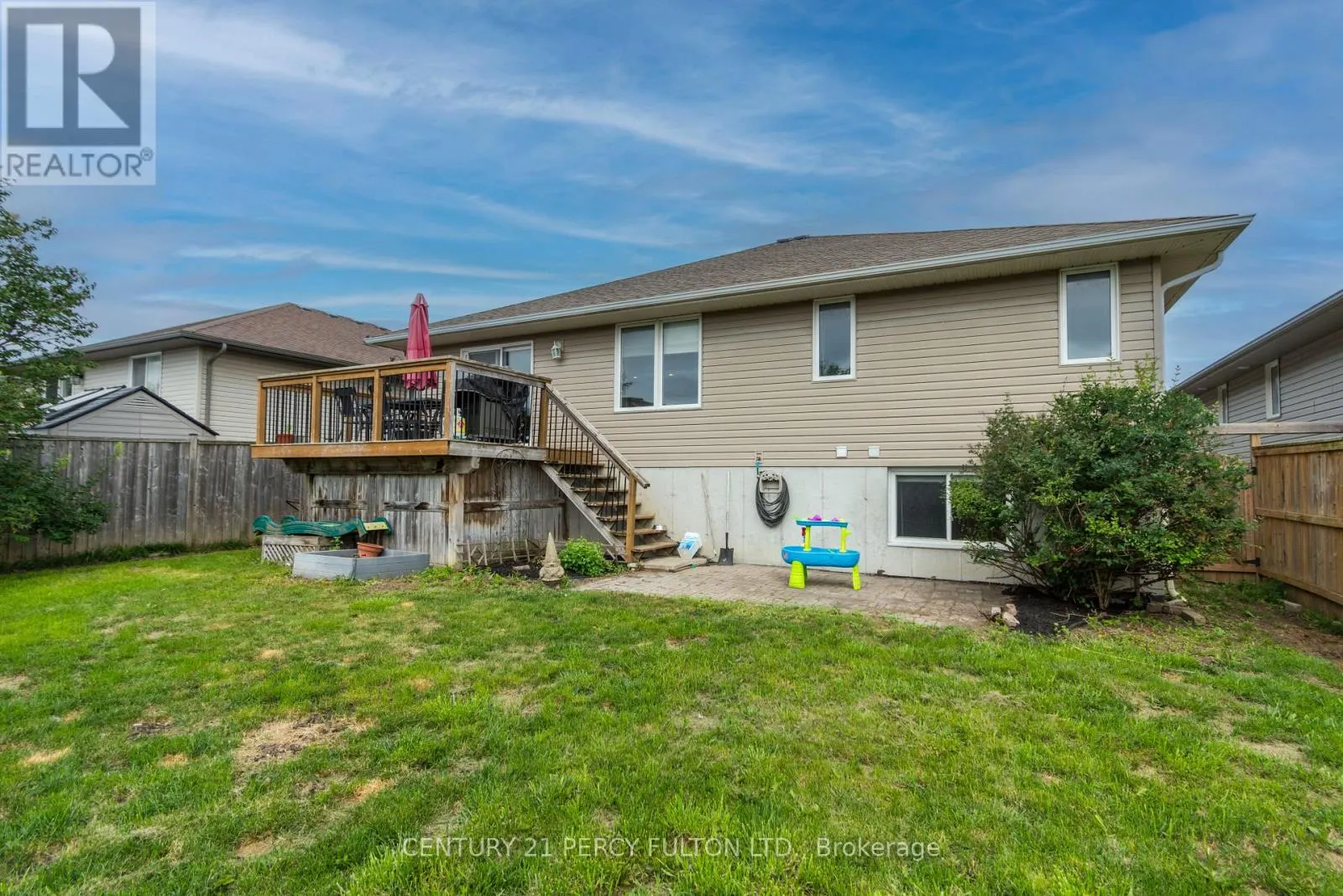 28 FREEDOM CRESCENT