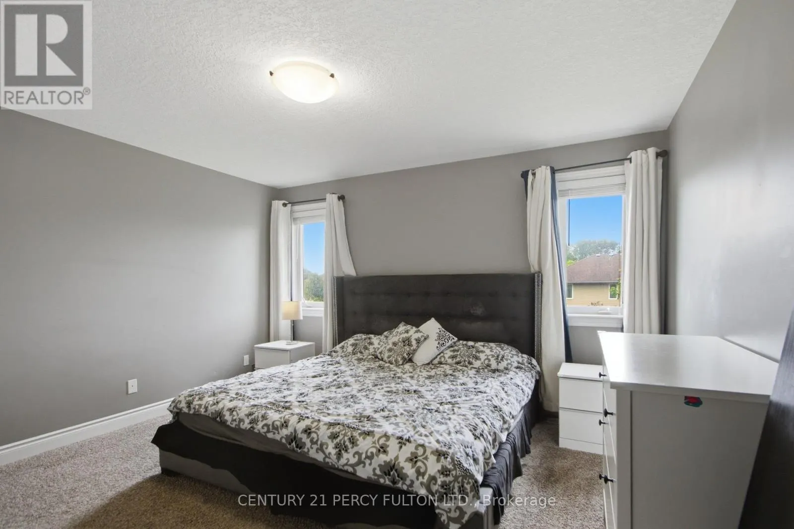 28 FREEDOM CRESCENT