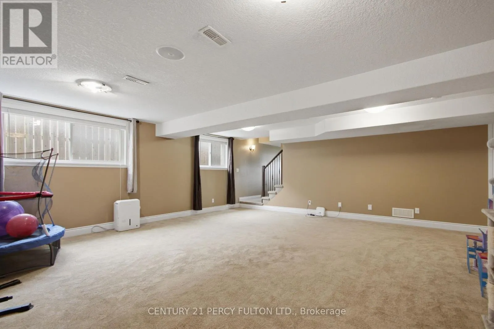 28 FREEDOM CRESCENT