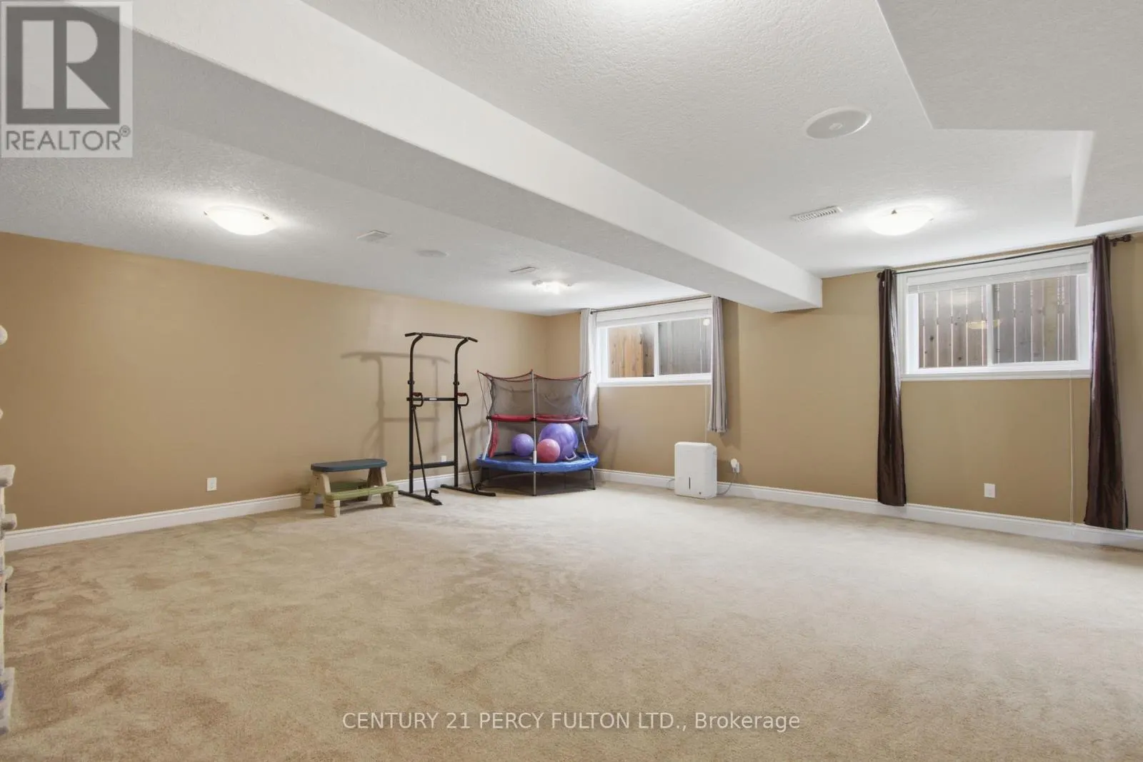28 FREEDOM CRESCENT