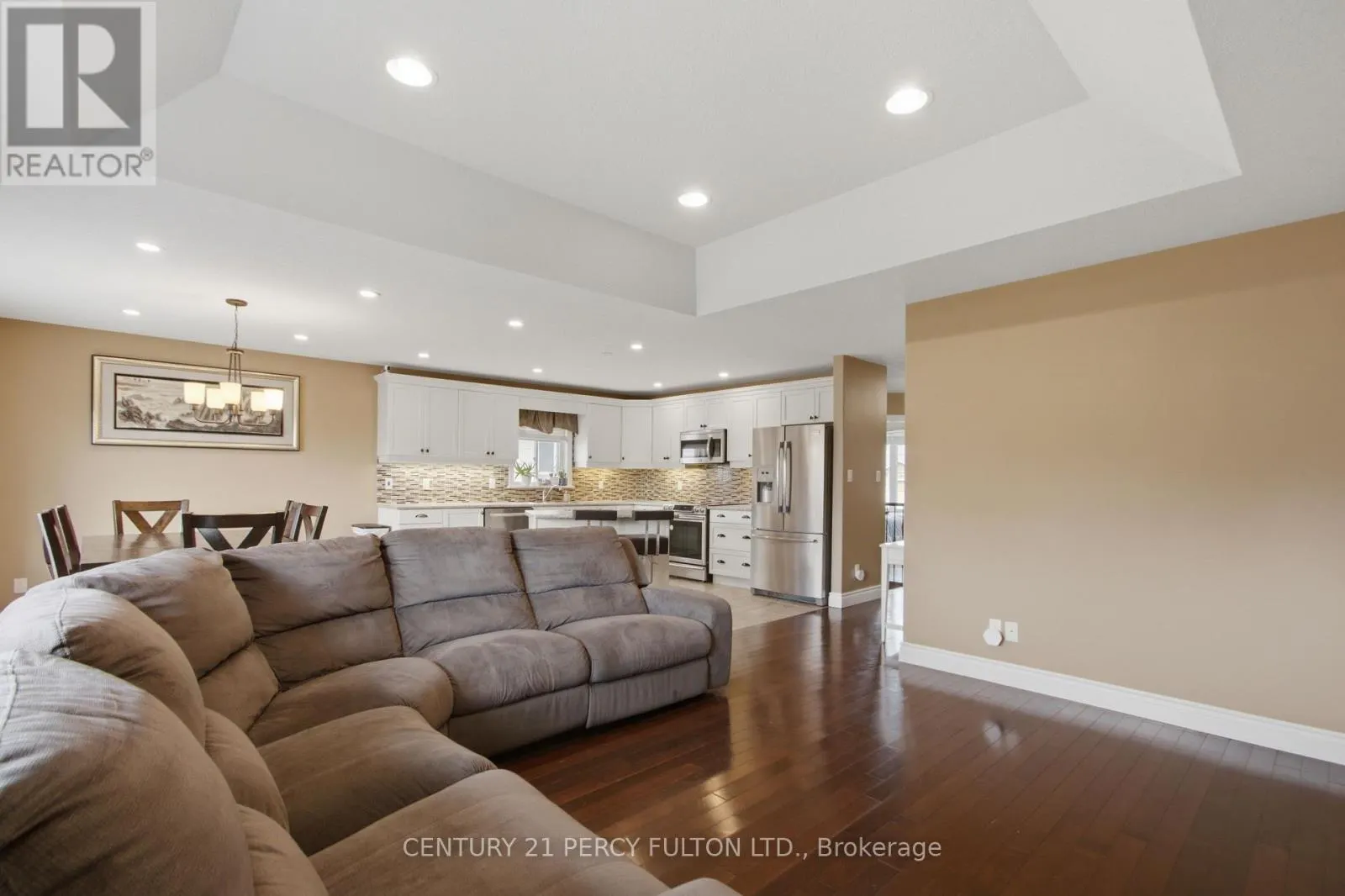 28 FREEDOM CRESCENT