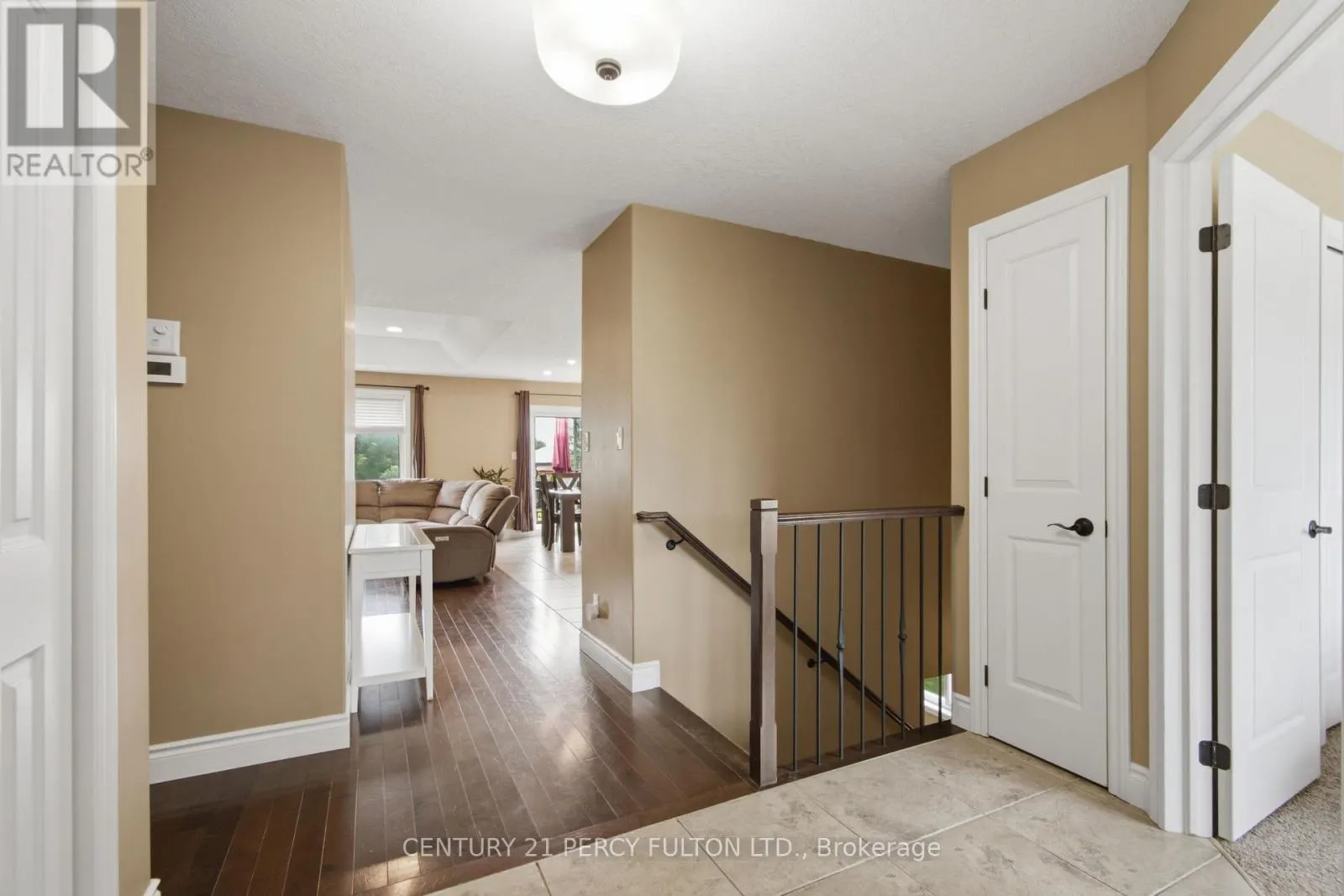 28 FREEDOM CRESCENT