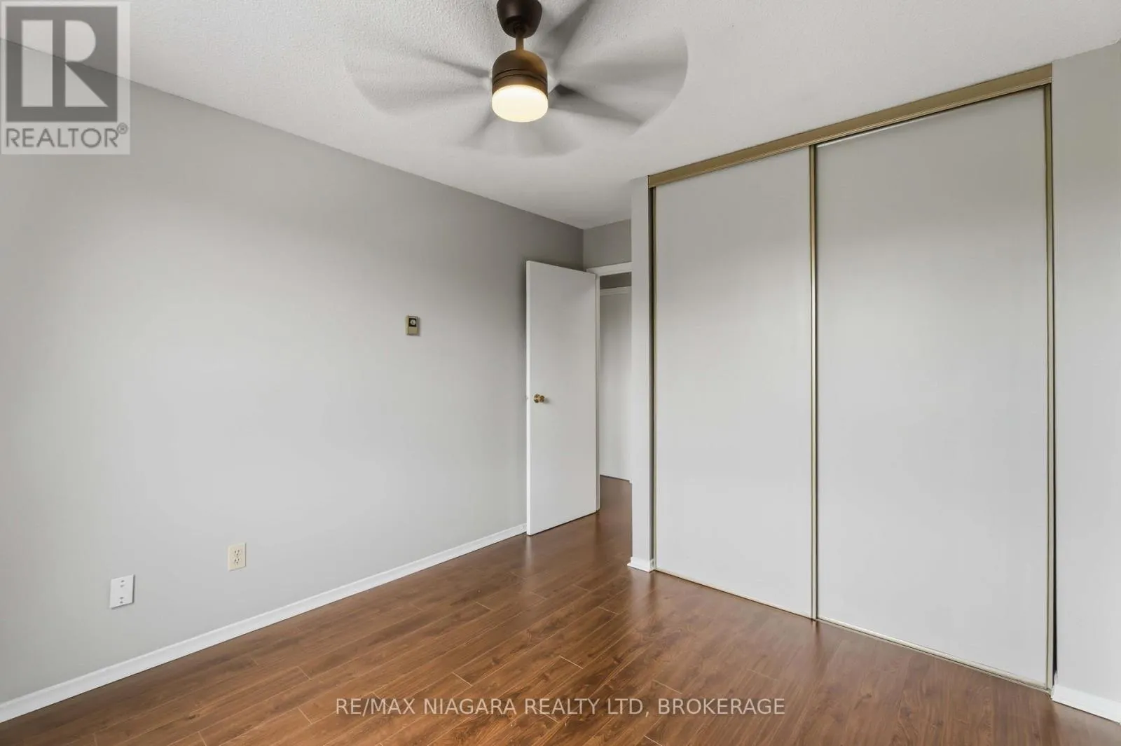 313 - 4209 HIXON STREET #313