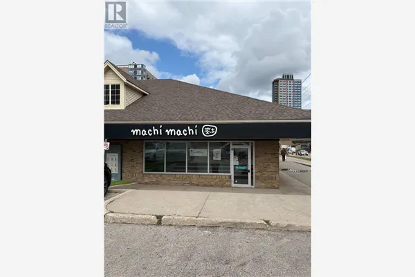 1B - 140 UNIVERSITY AVENUE W