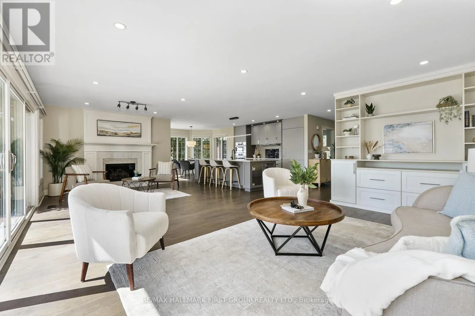 75 EAST HOUSE CRESCENT