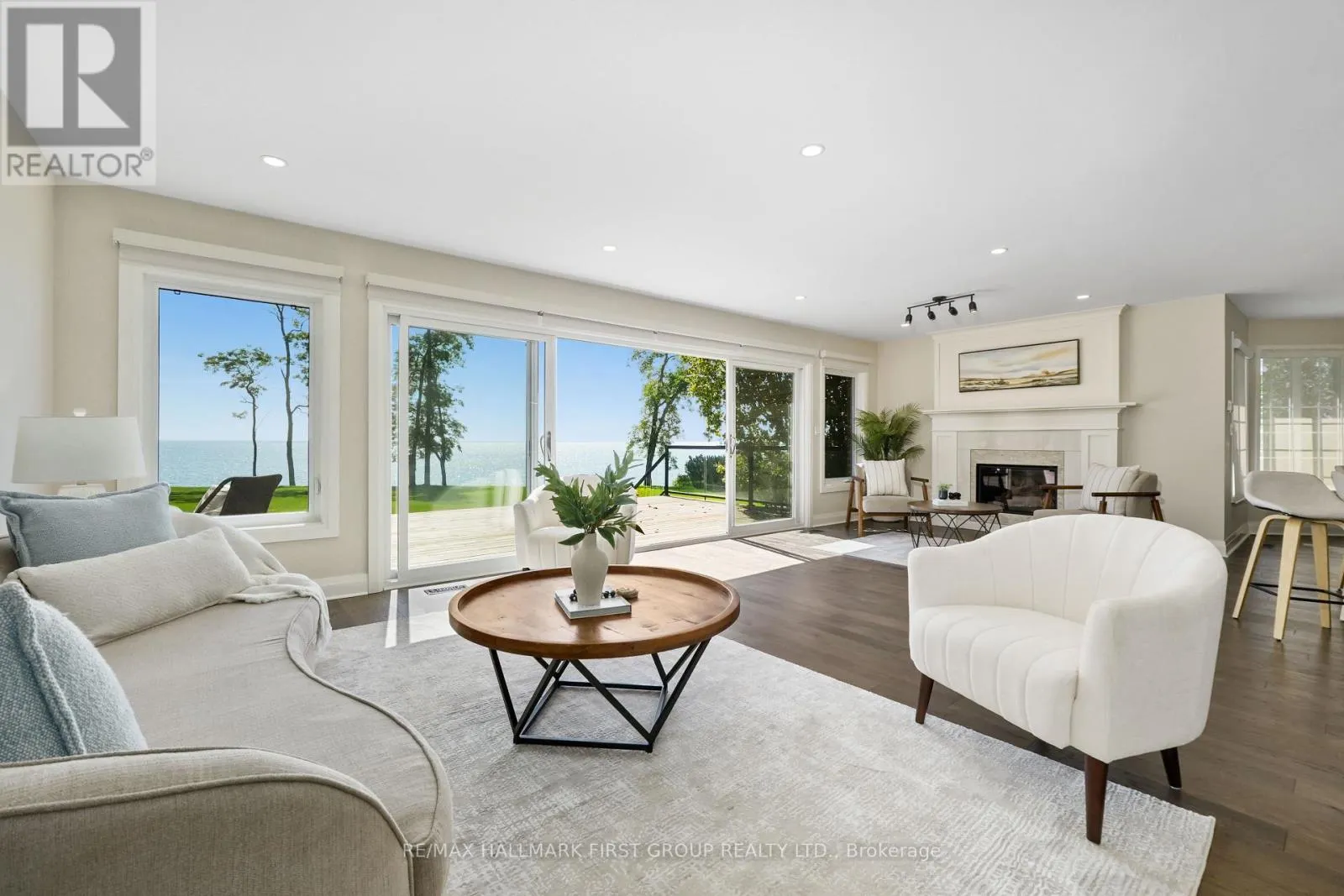 75 EAST HOUSE CRESCENT