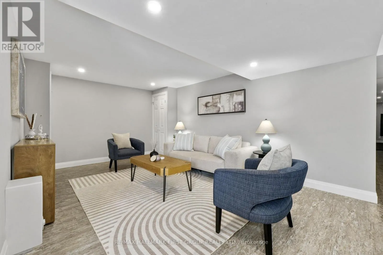 75 EAST HOUSE CRESCENT