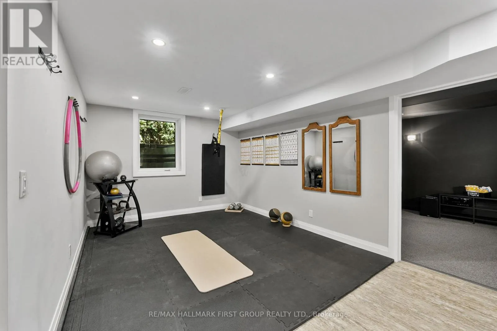 75 EAST HOUSE CRESCENT