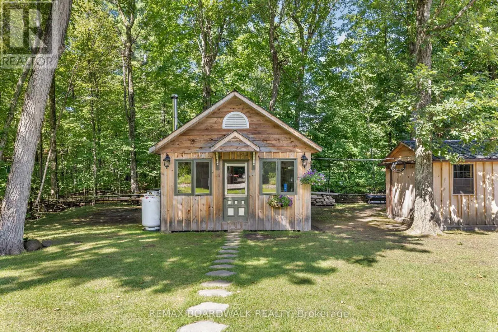 431 GOLDEN LINE ROAD