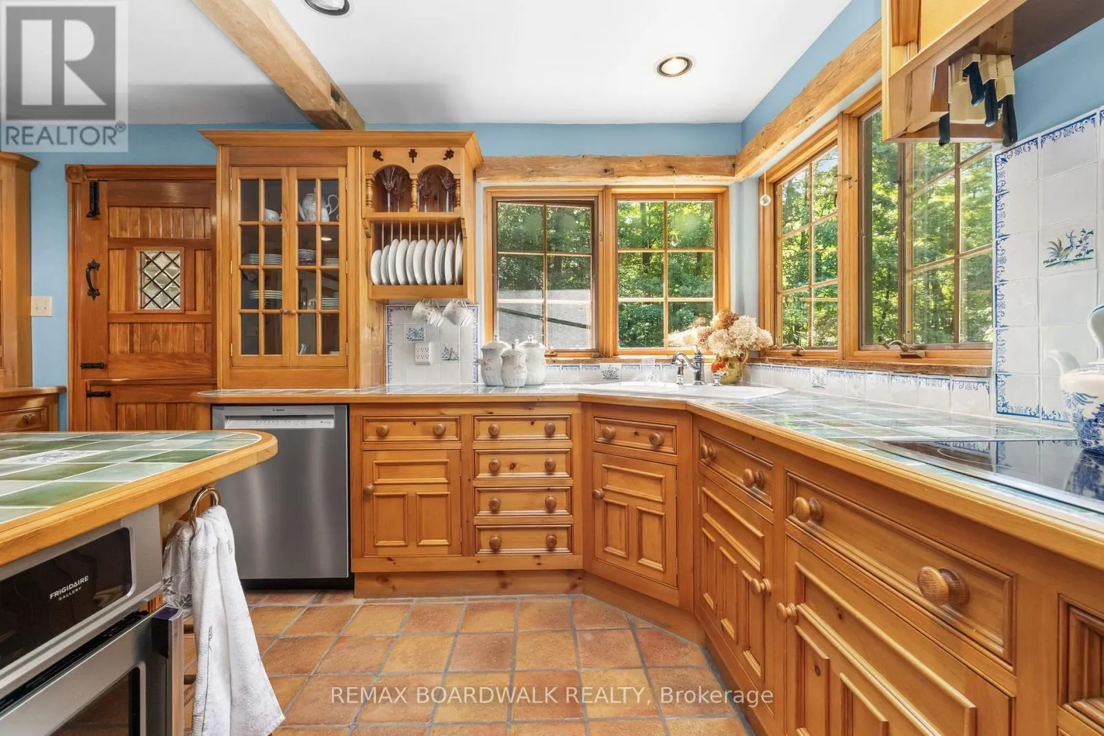 431 GOLDEN LINE ROAD