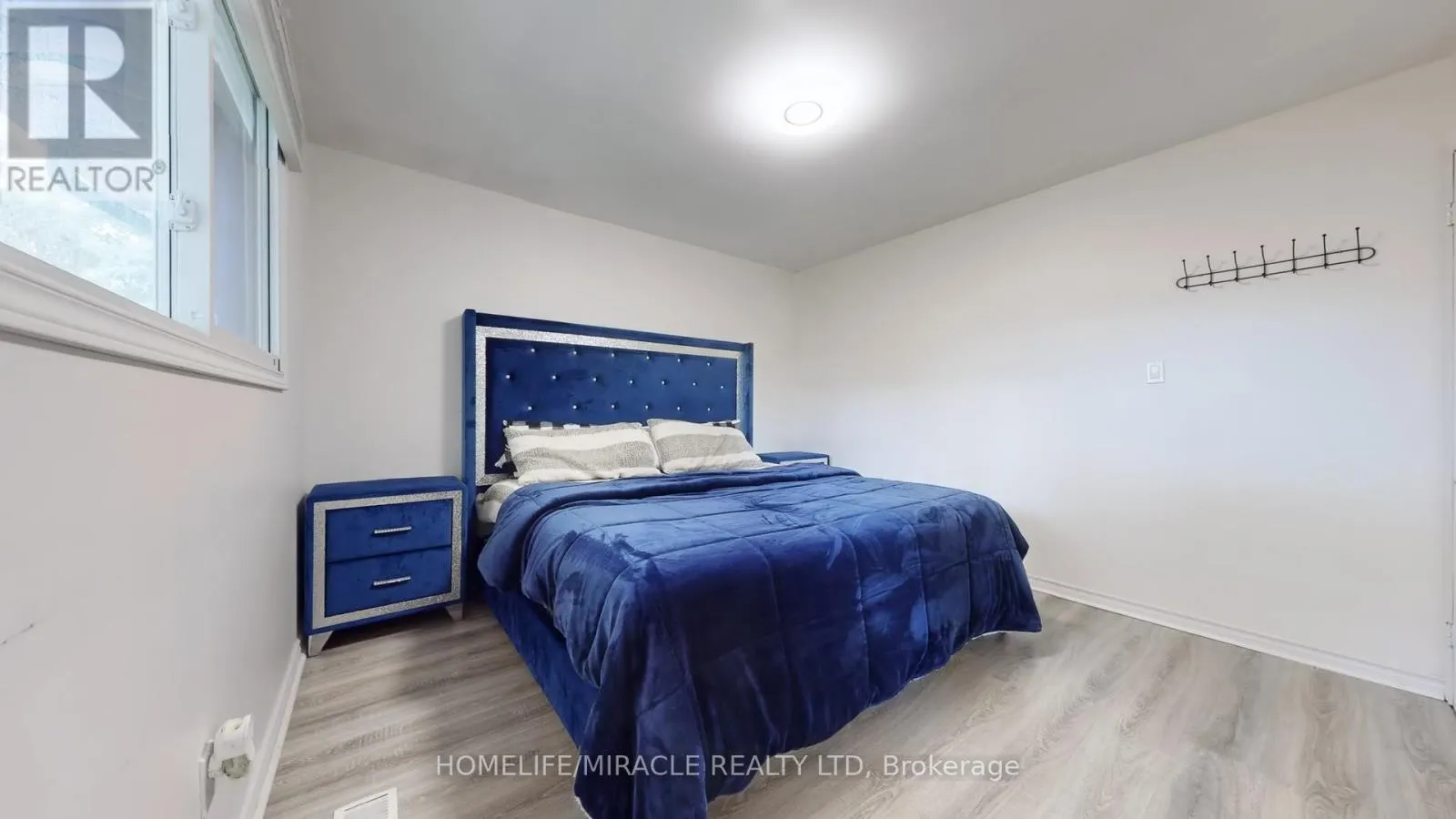 374 BOOK ROAD