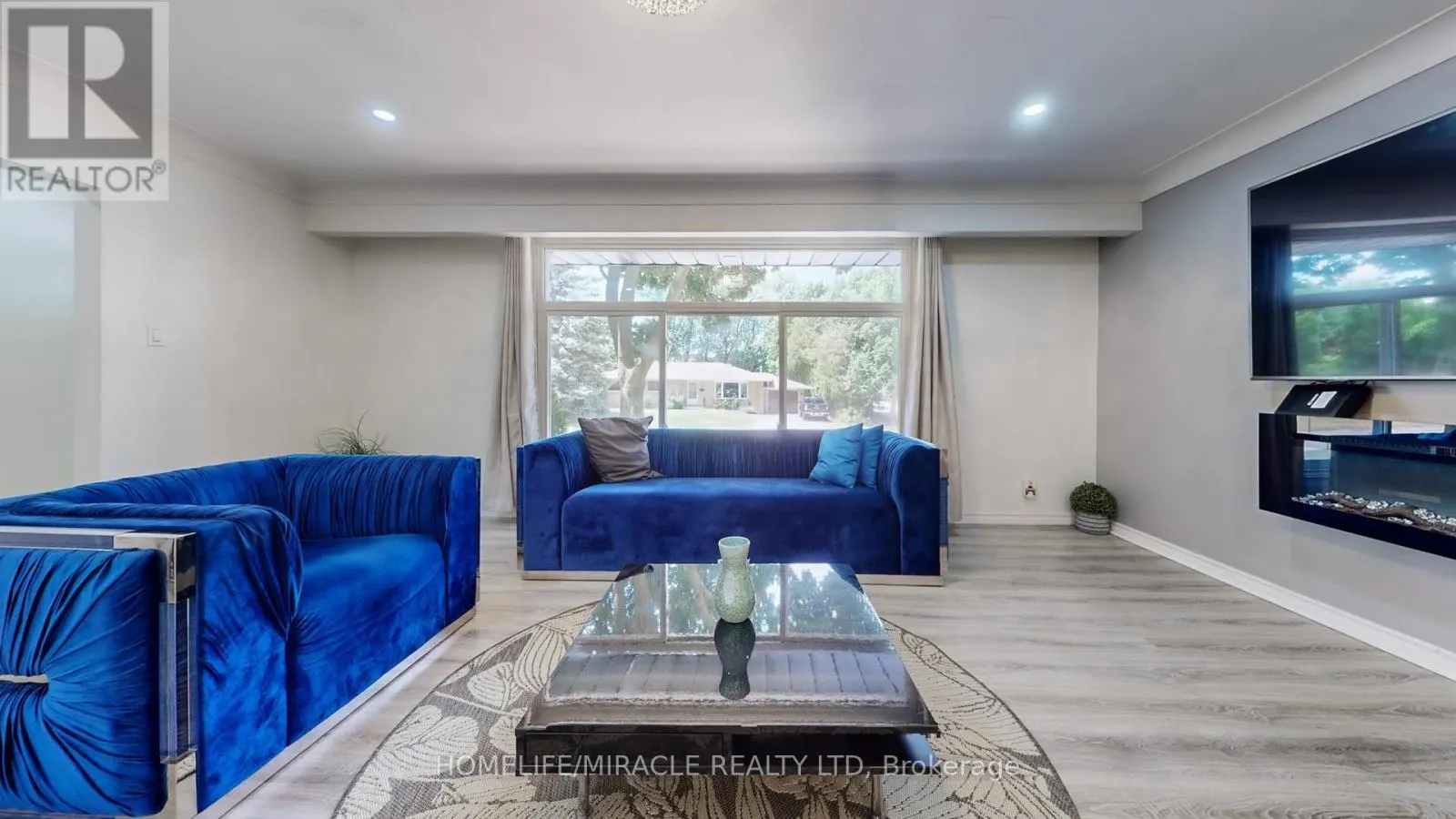 374 BOOK ROAD