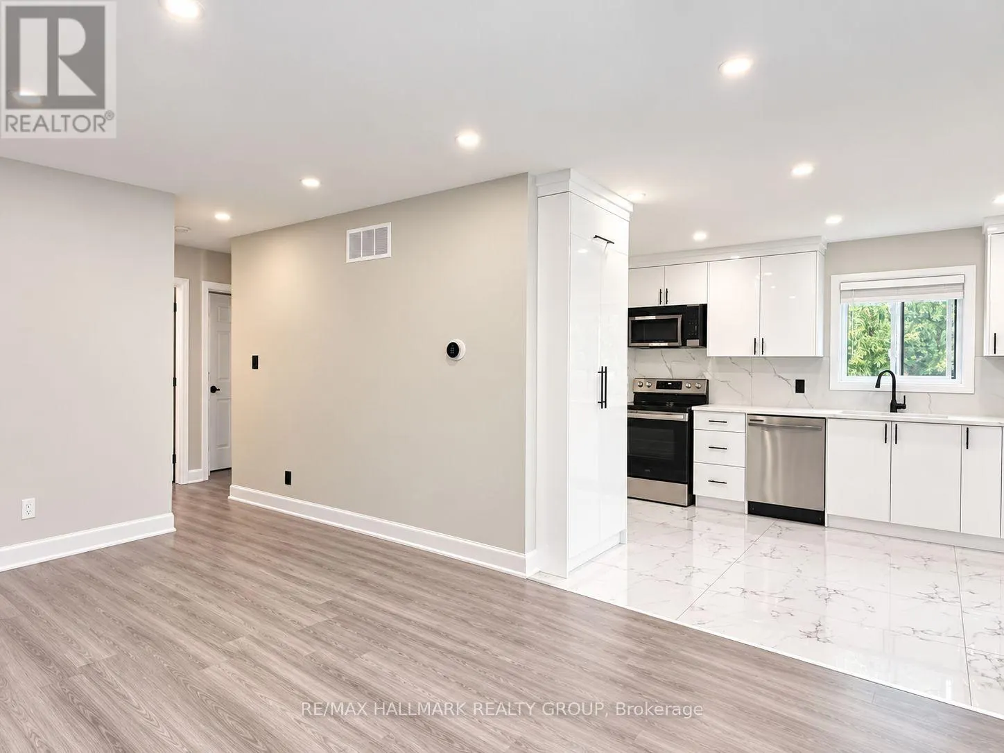 3A - 131 CAMELIA AVENUE