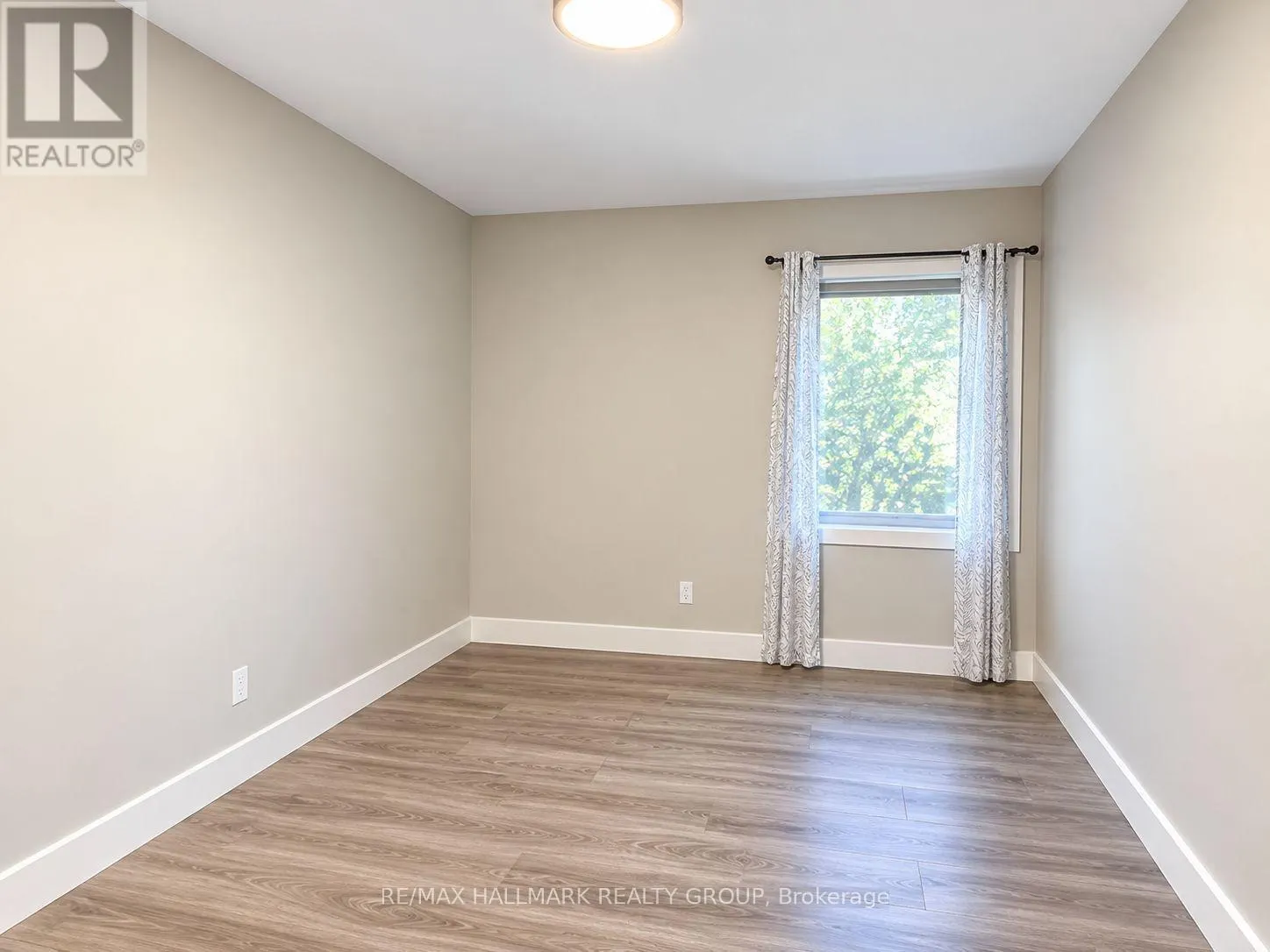 3A - 131 CAMELIA AVENUE