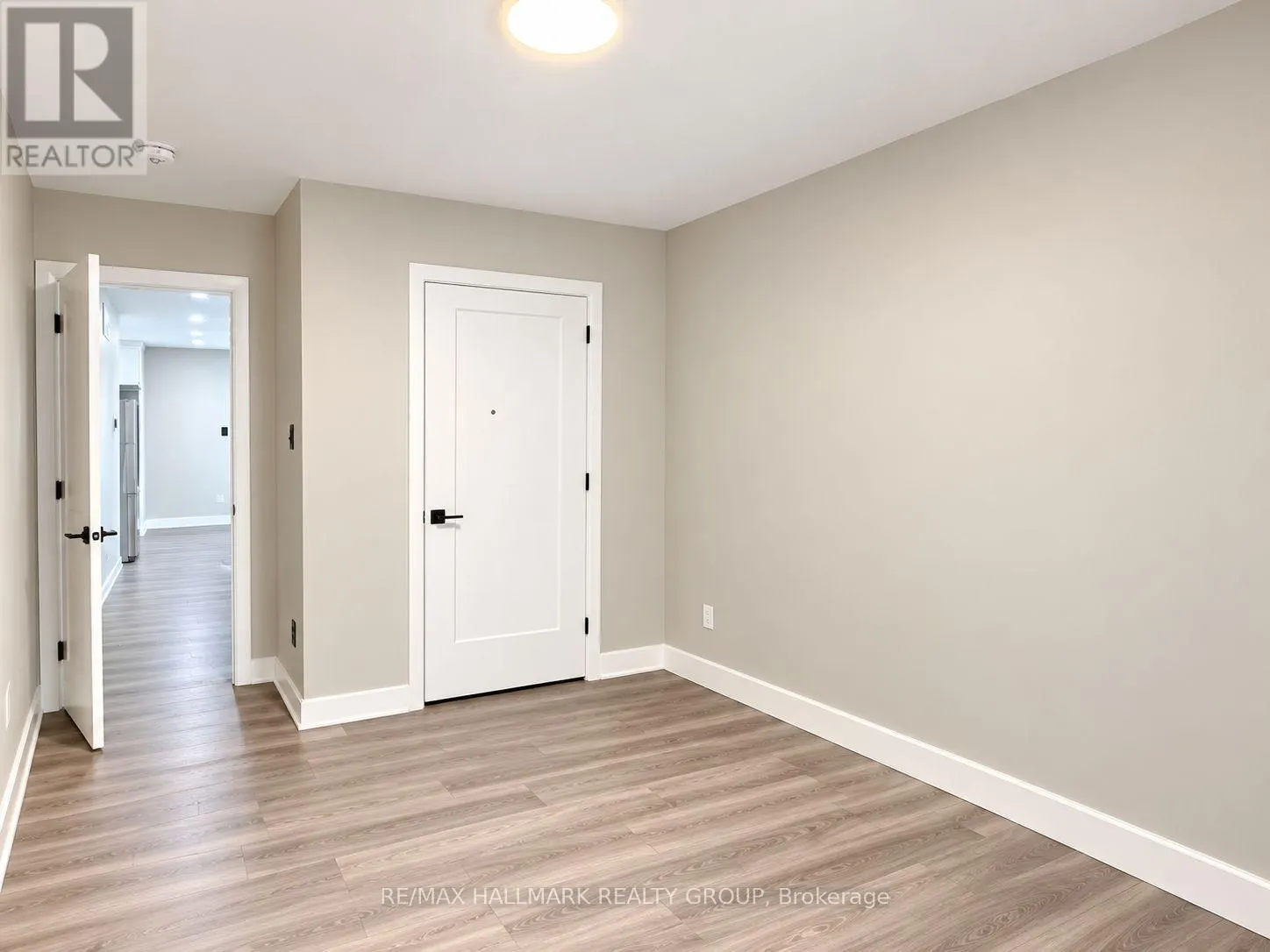 3A - 131 CAMELIA AVENUE
