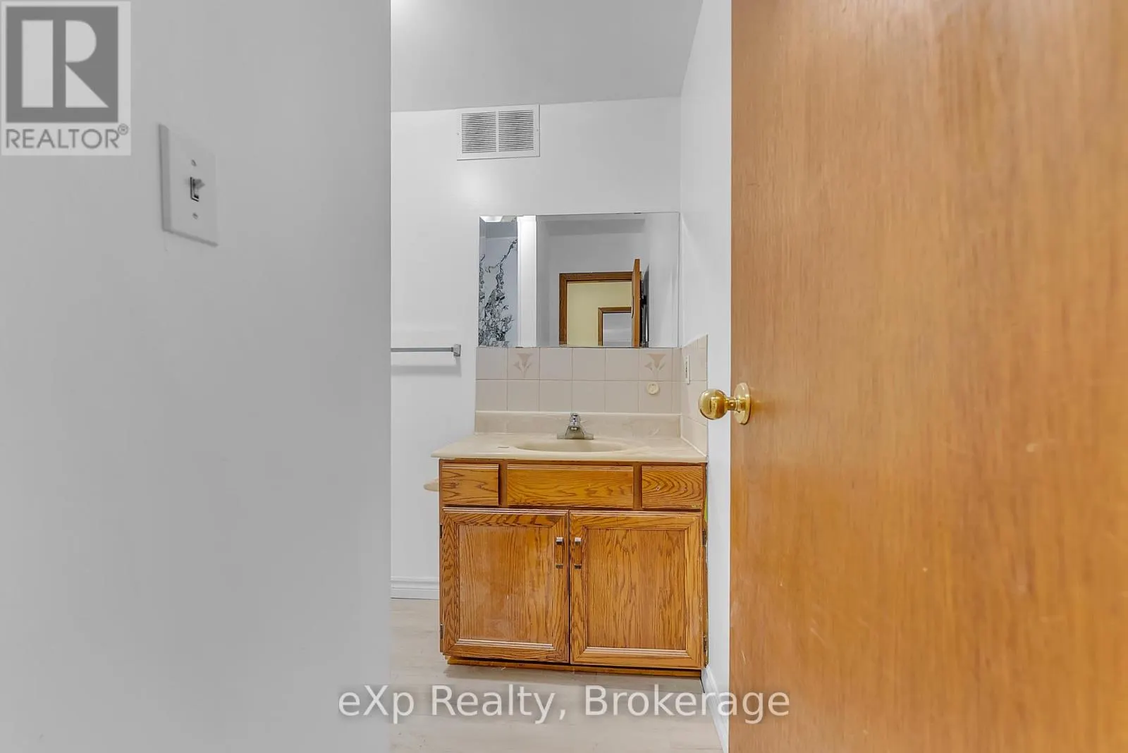 APT 2 - 2 KING STREET #Apt 2