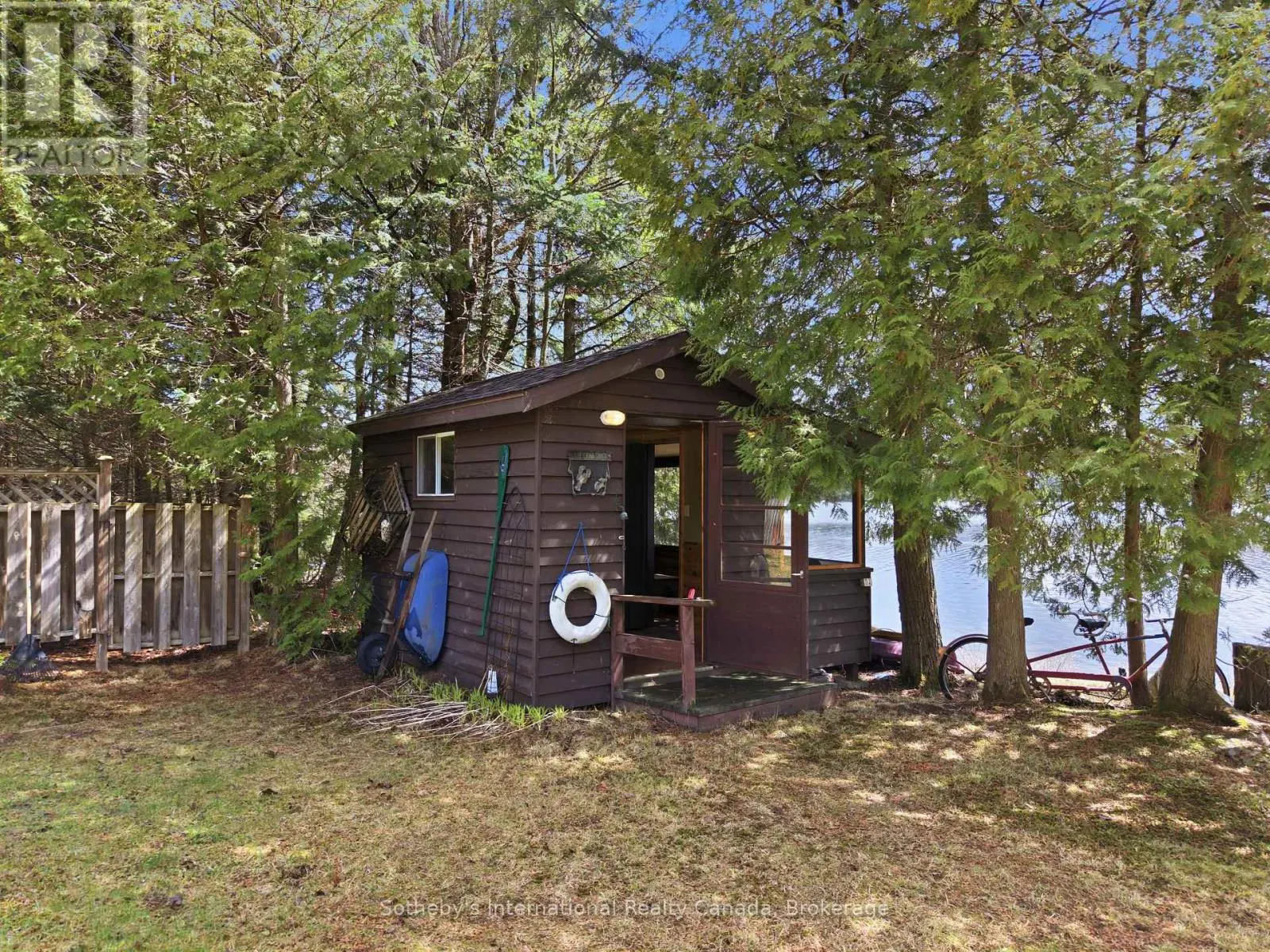 1027 SCOTT LANE
