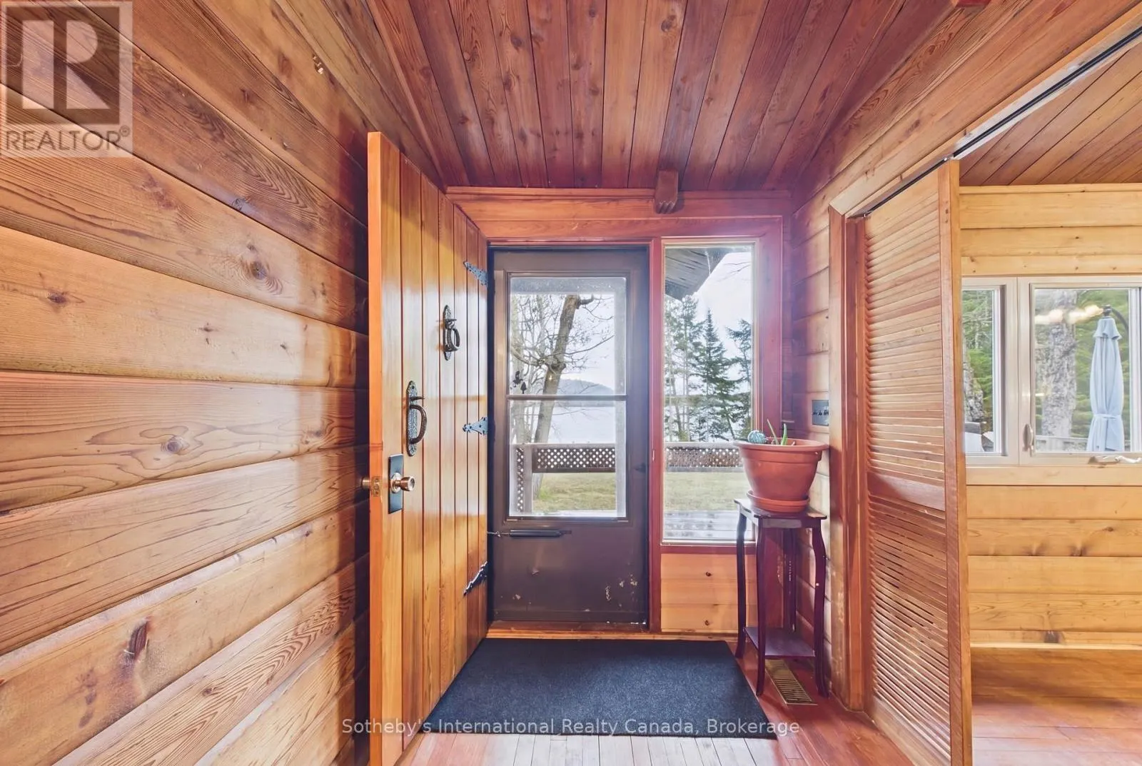 1027 SCOTT LANE