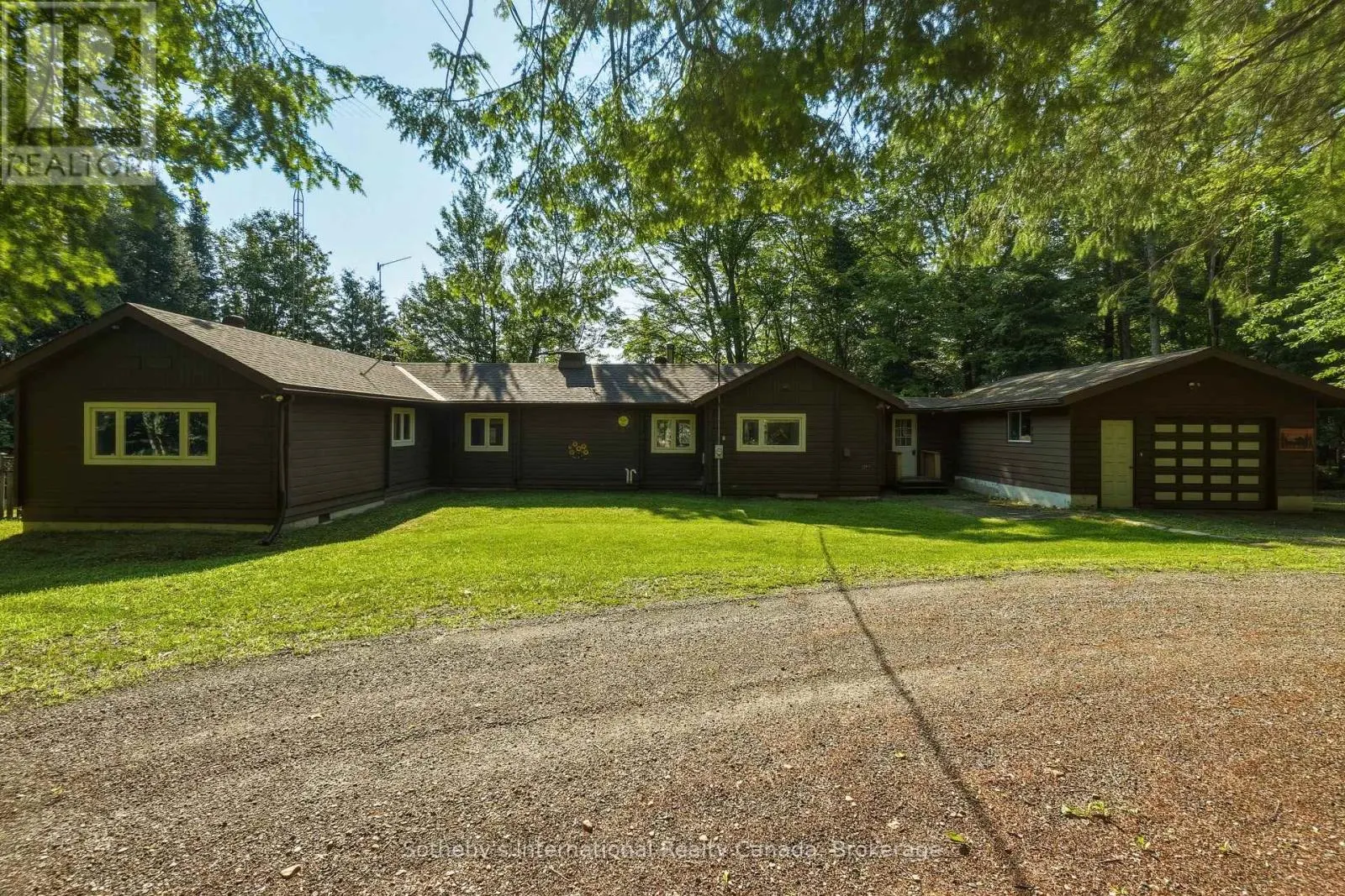1027 SCOTT LANE
