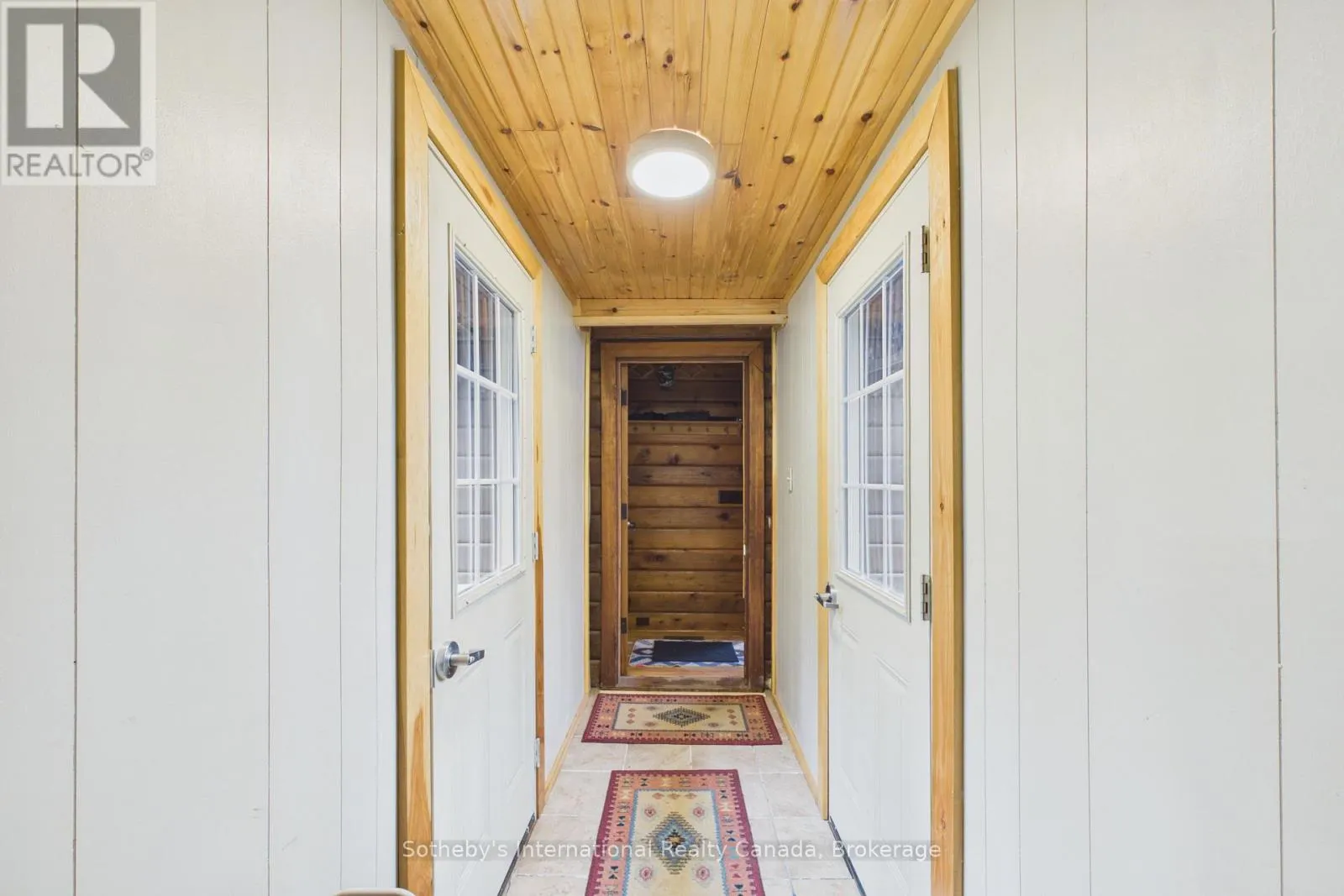 1027 SCOTT LANE