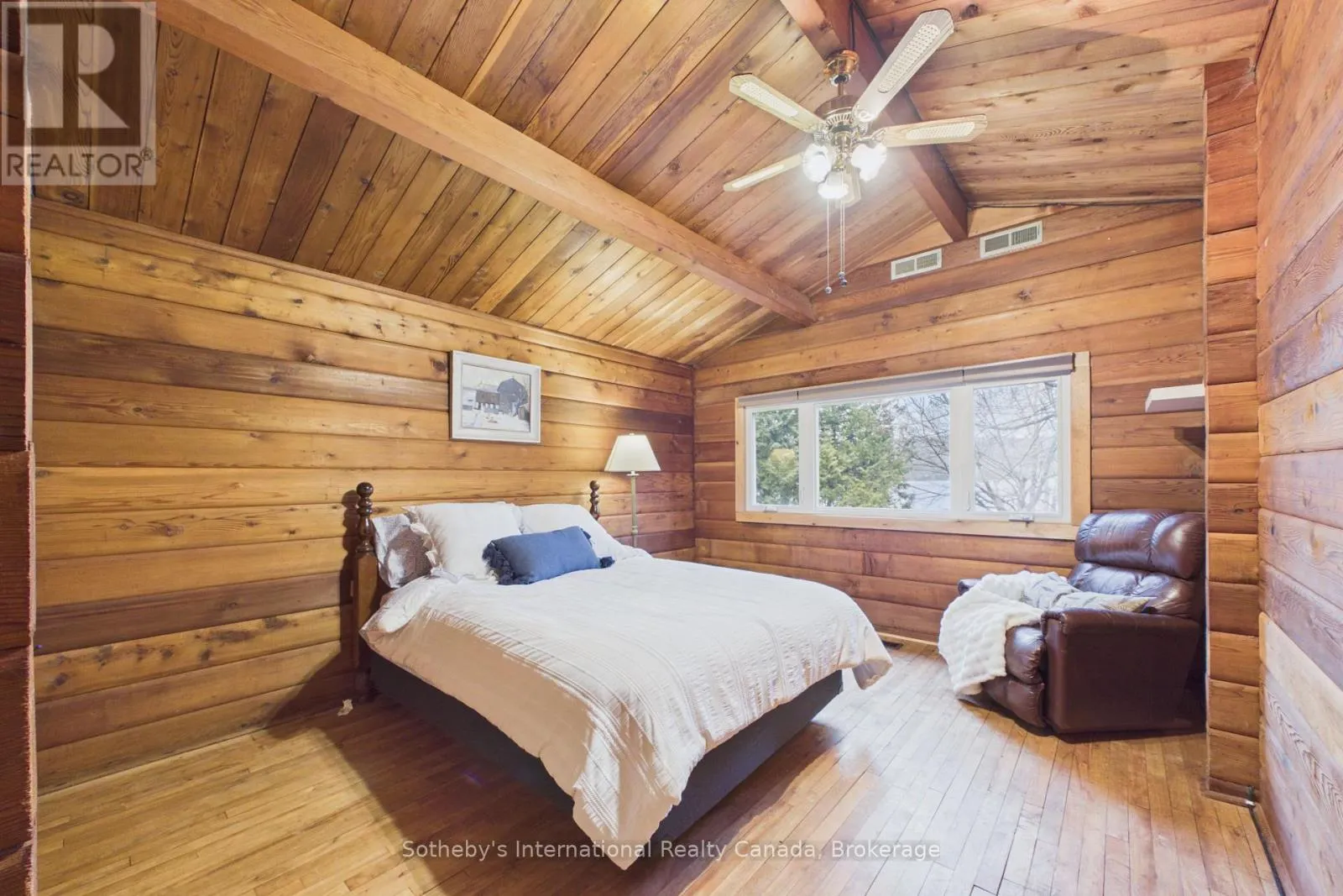 1027 SCOTT LANE