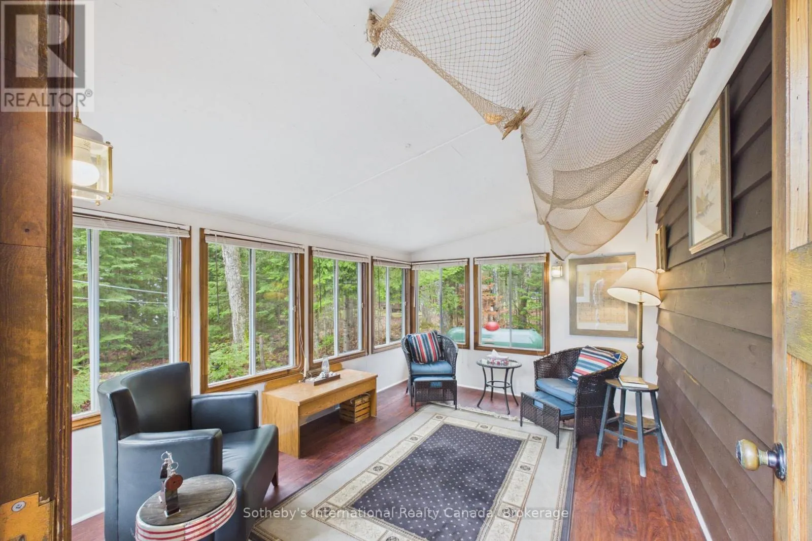 1027 SCOTT LANE