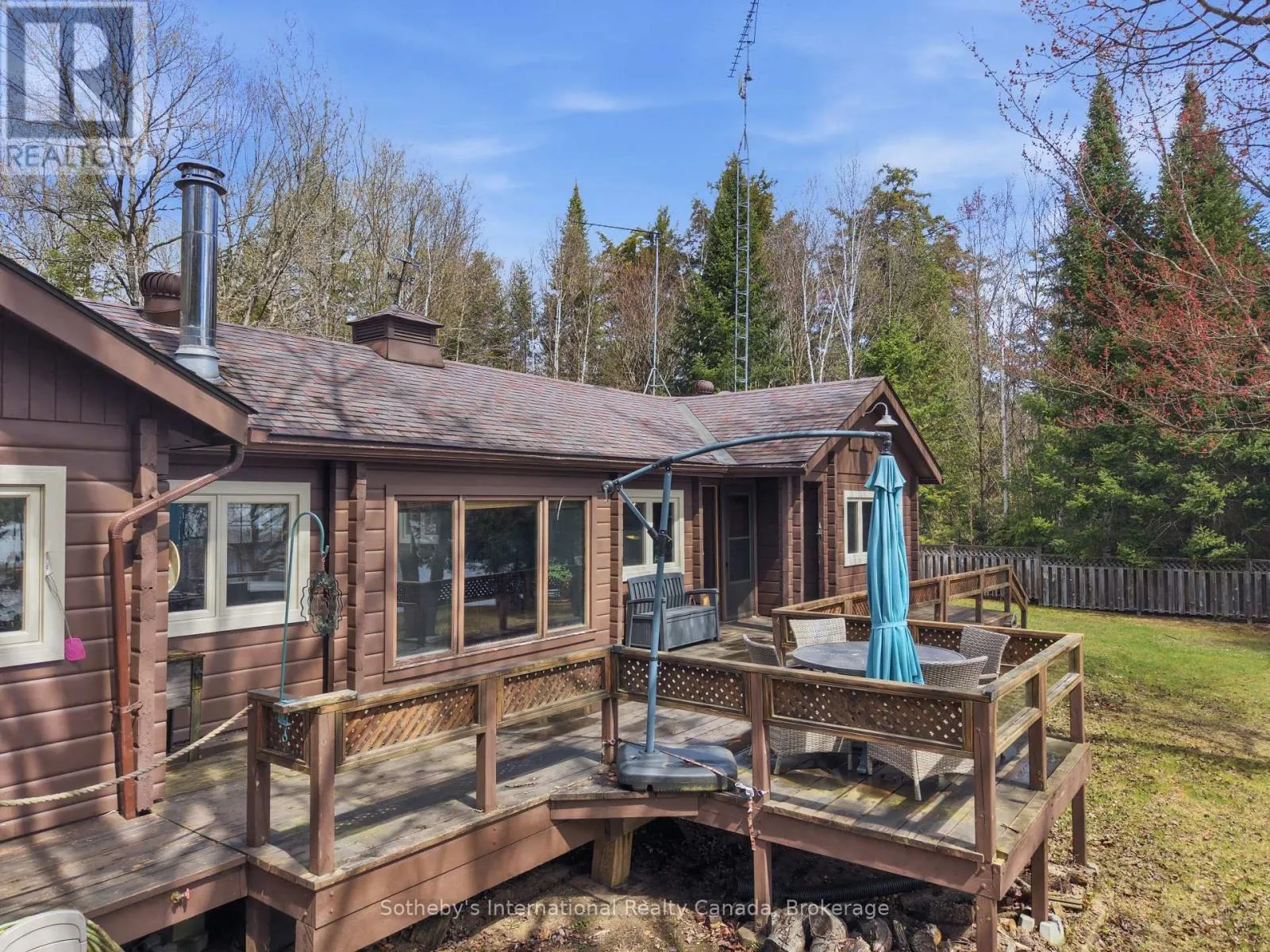 1027 SCOTT LANE