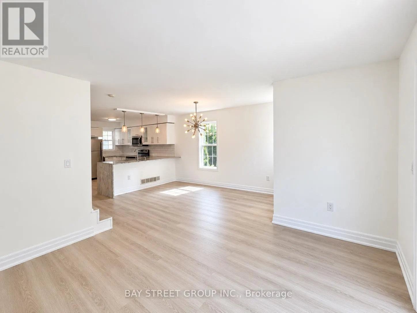 513 MARINER DRIVE