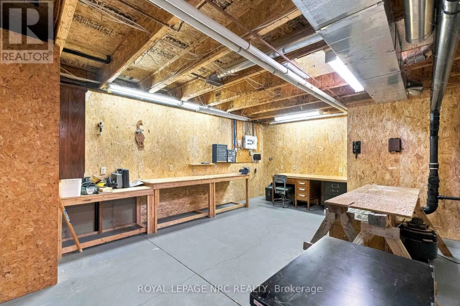 82 MAPLE STREET