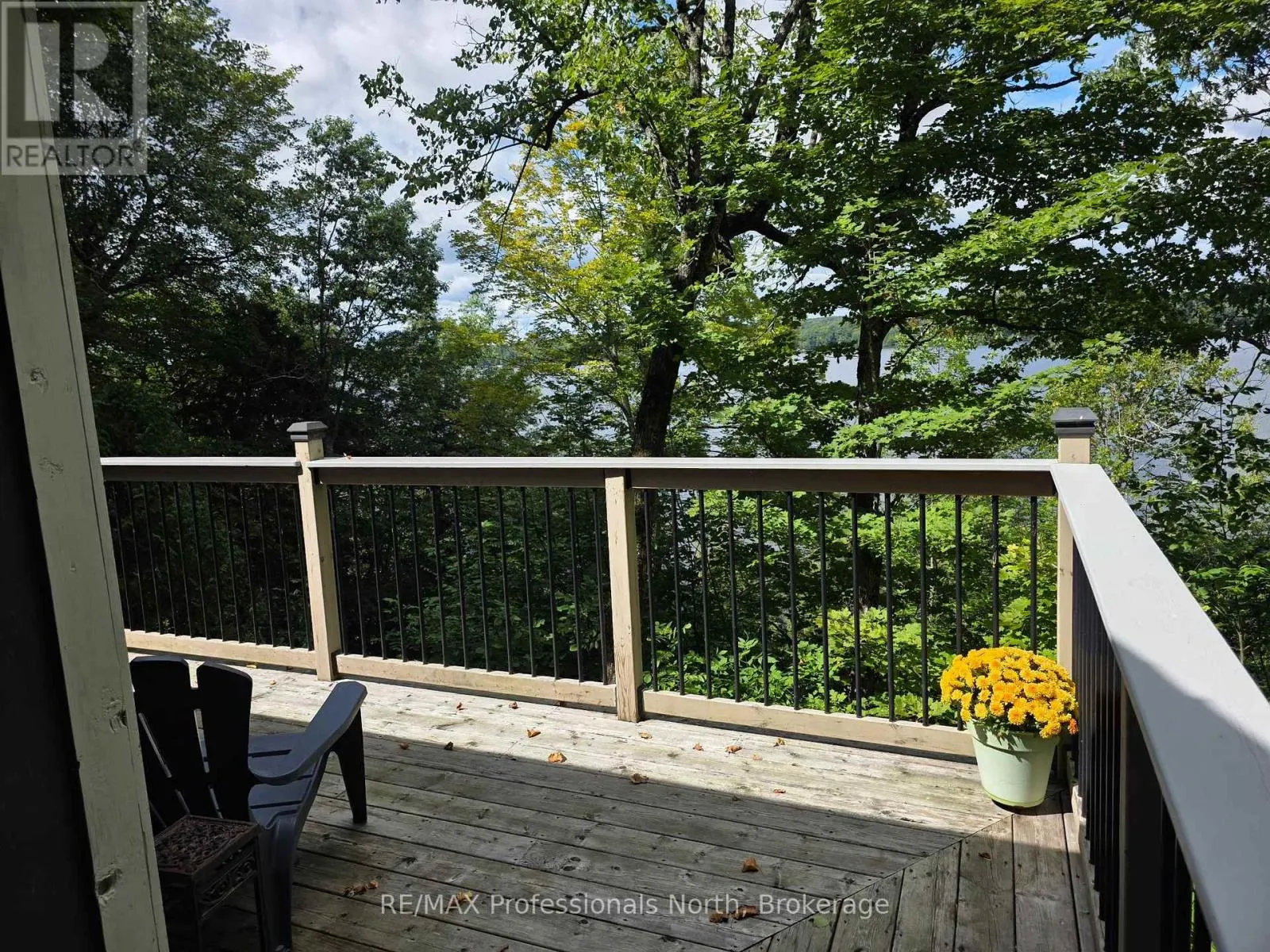 1258-2 WINDERMERE ROAD
