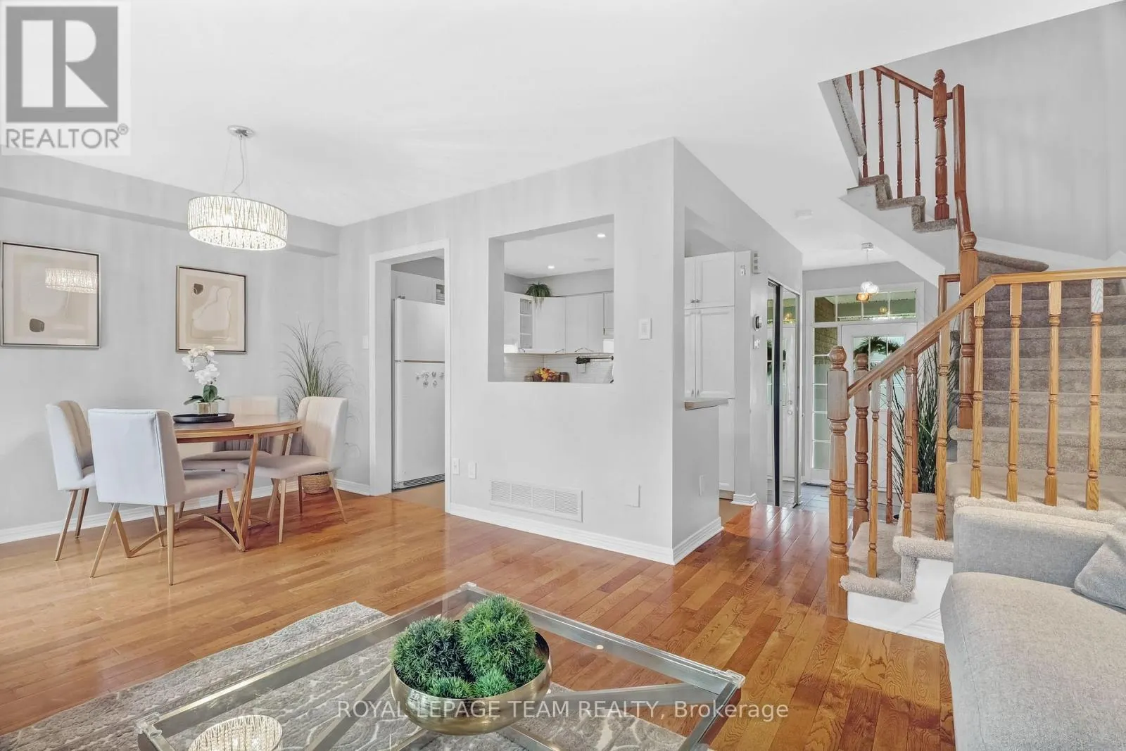 74 MILNER DOWNS CRESCENT